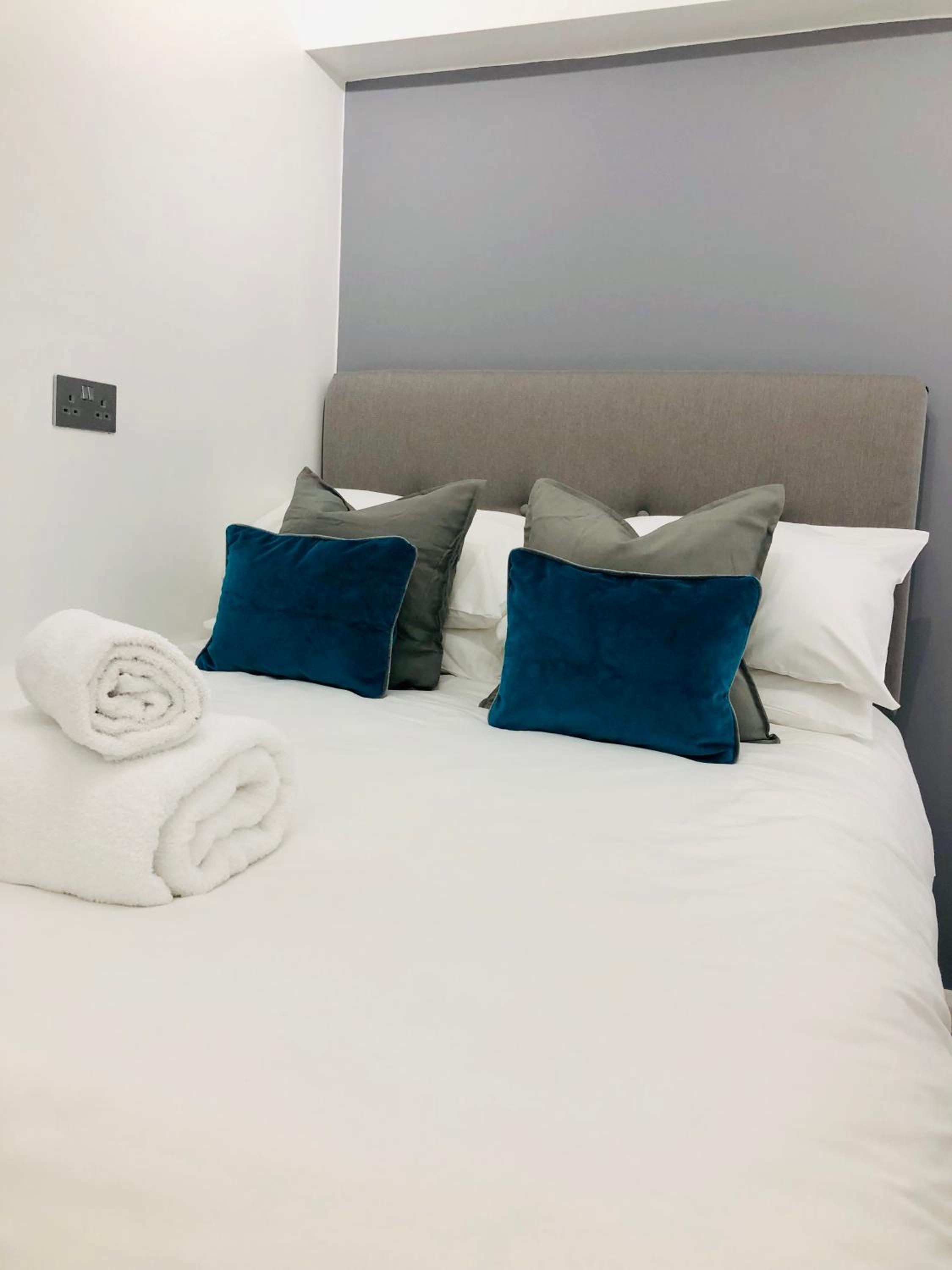 Studio Apartment photo 1