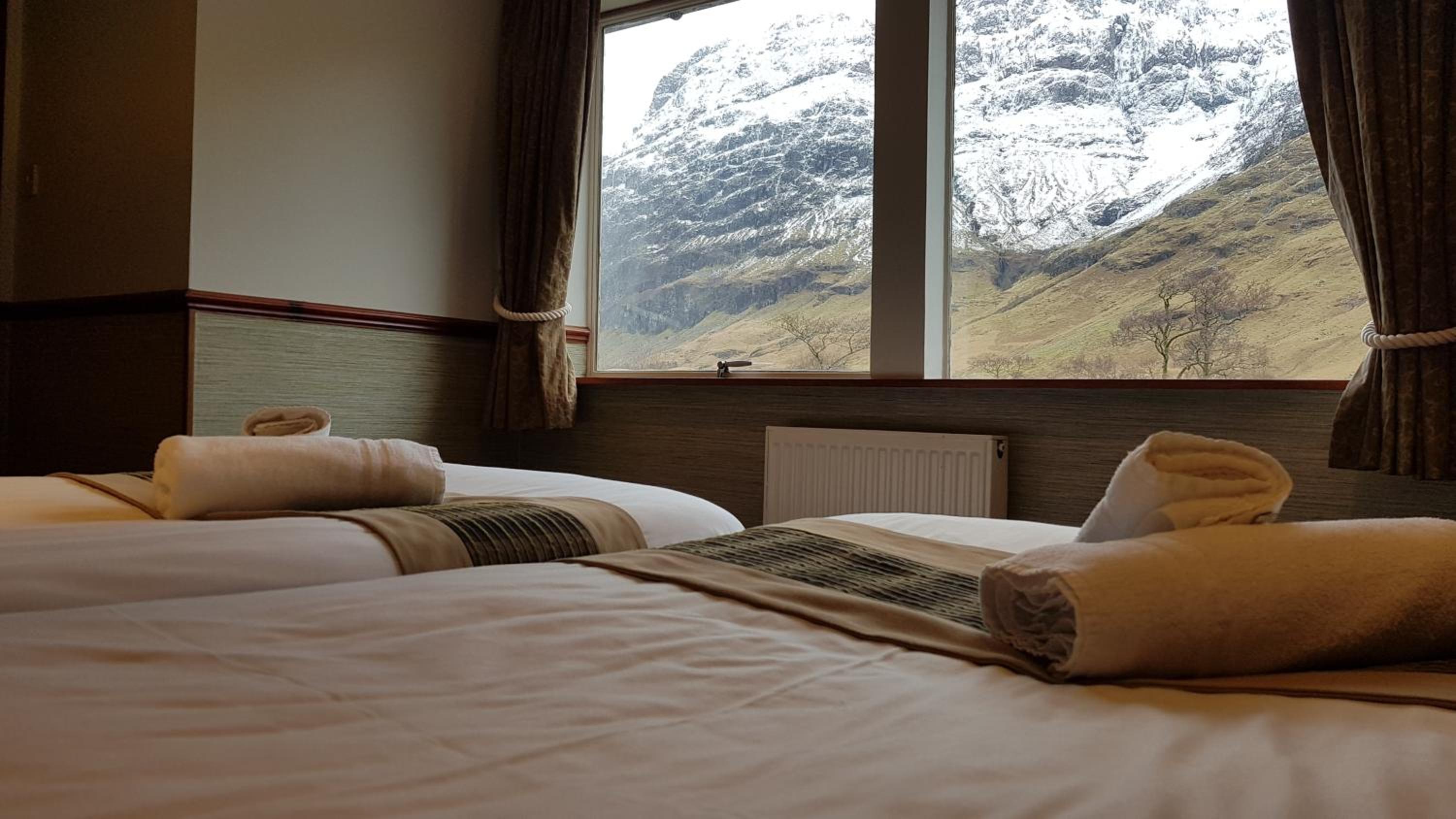 Standard Twin Room with Mountain View photo 3