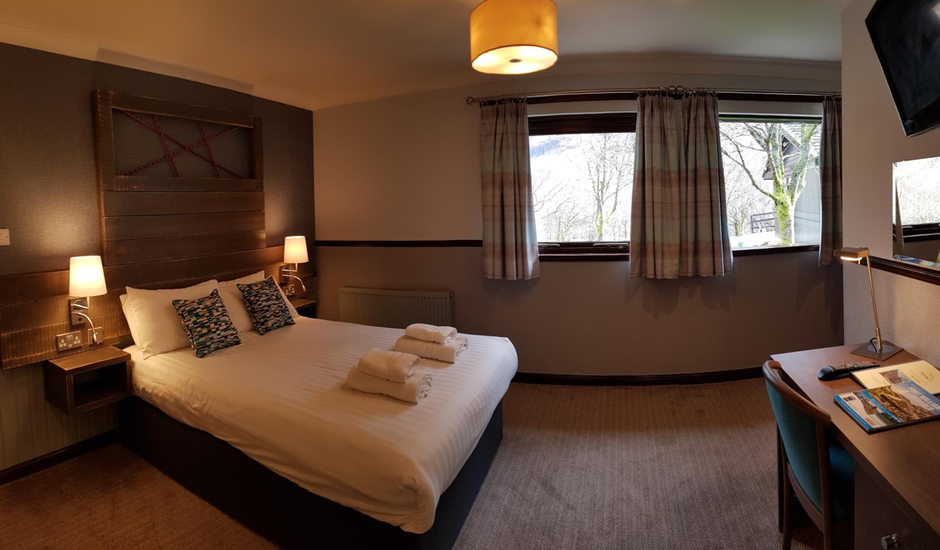 Double Room with Mountain View