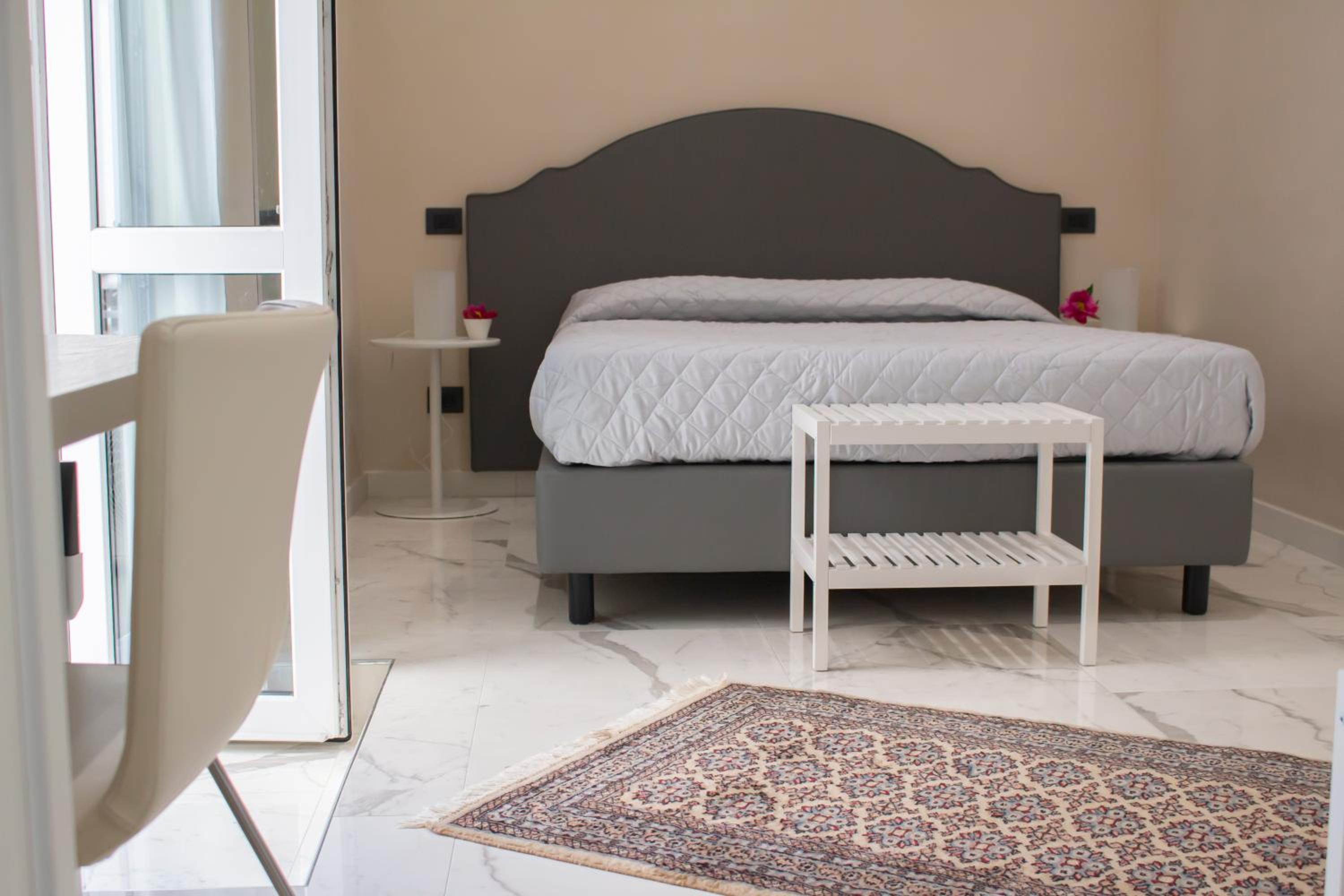 Double Room with Terrace - Photo 15
