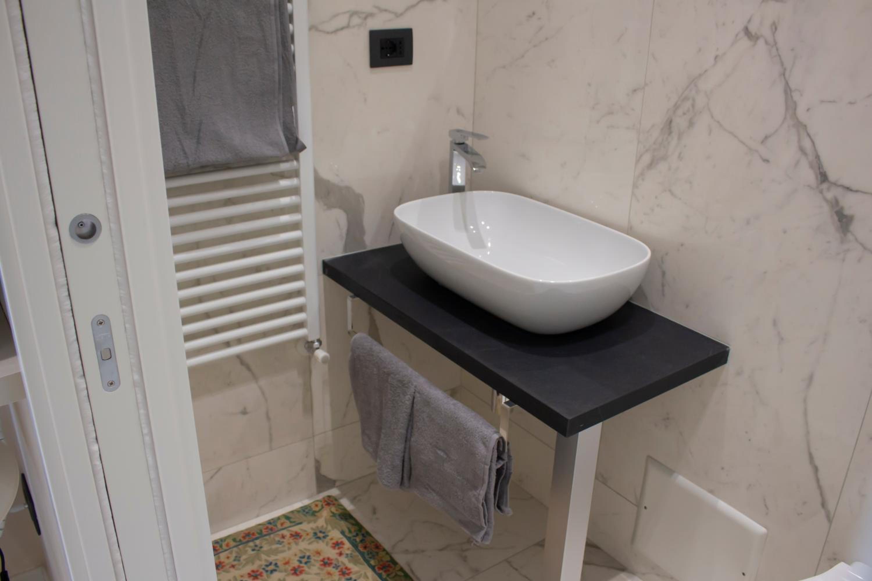 Double Room with Terrace - Photo 8