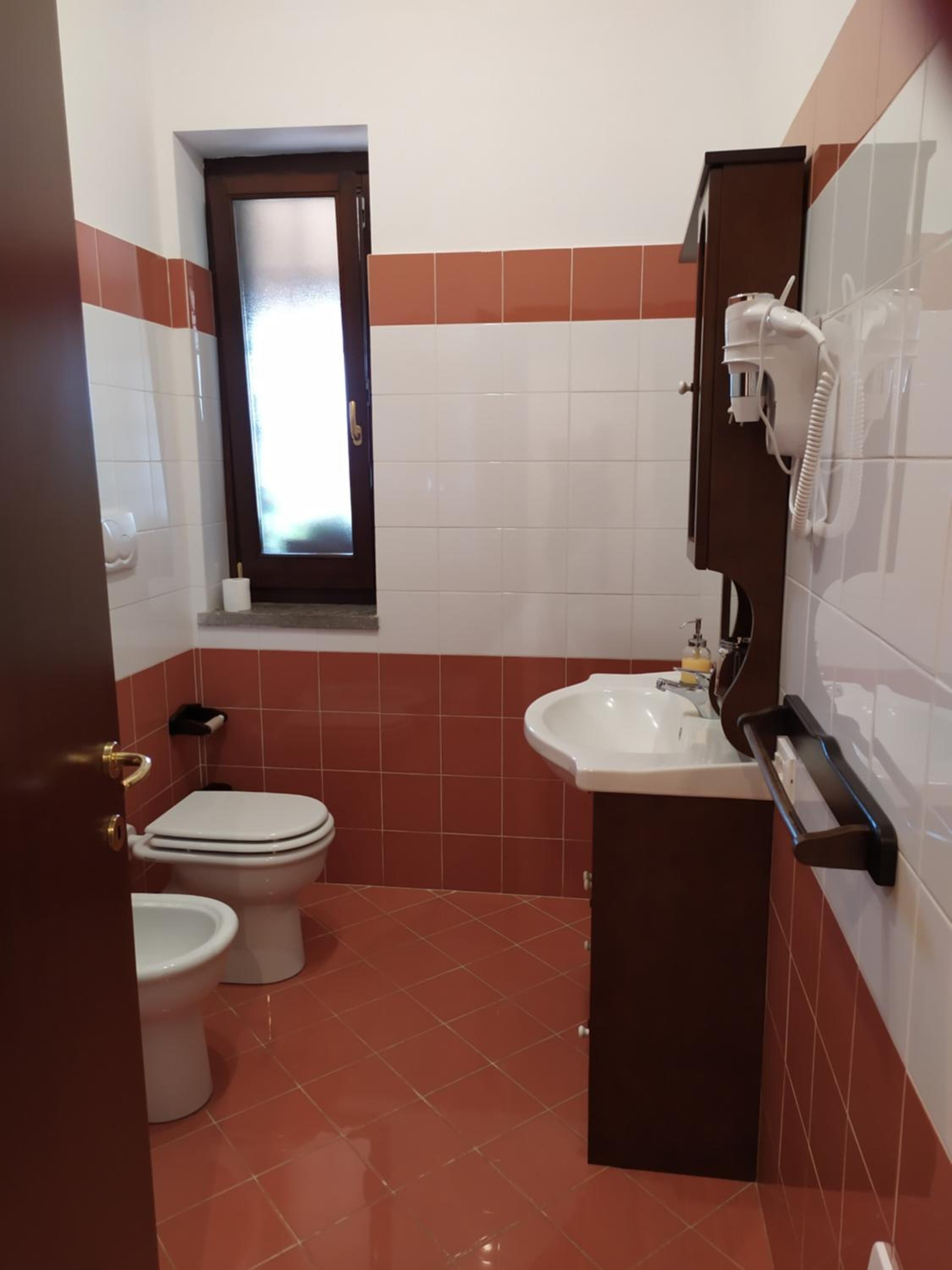 Quadruple Room - Photo 4