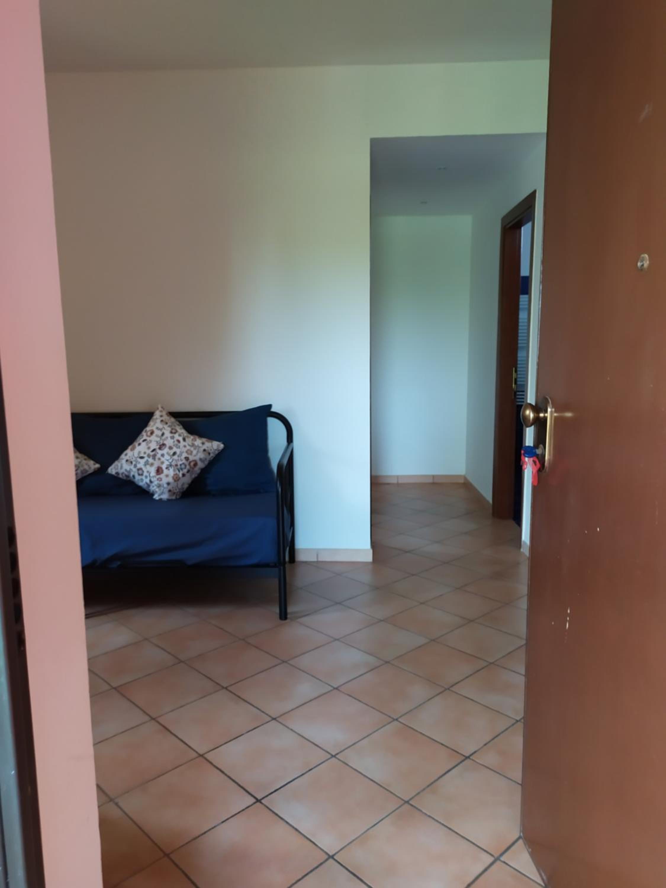 Apartment with Garden View - Photo 9