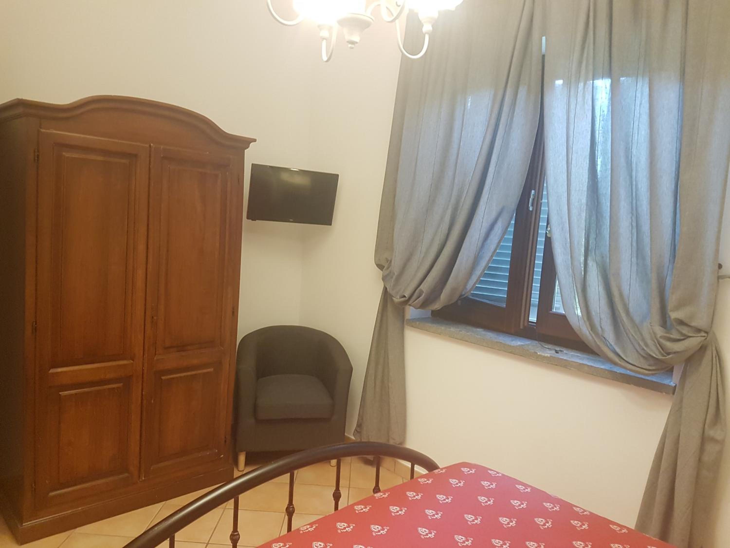 Quadruple Room - Photo 3