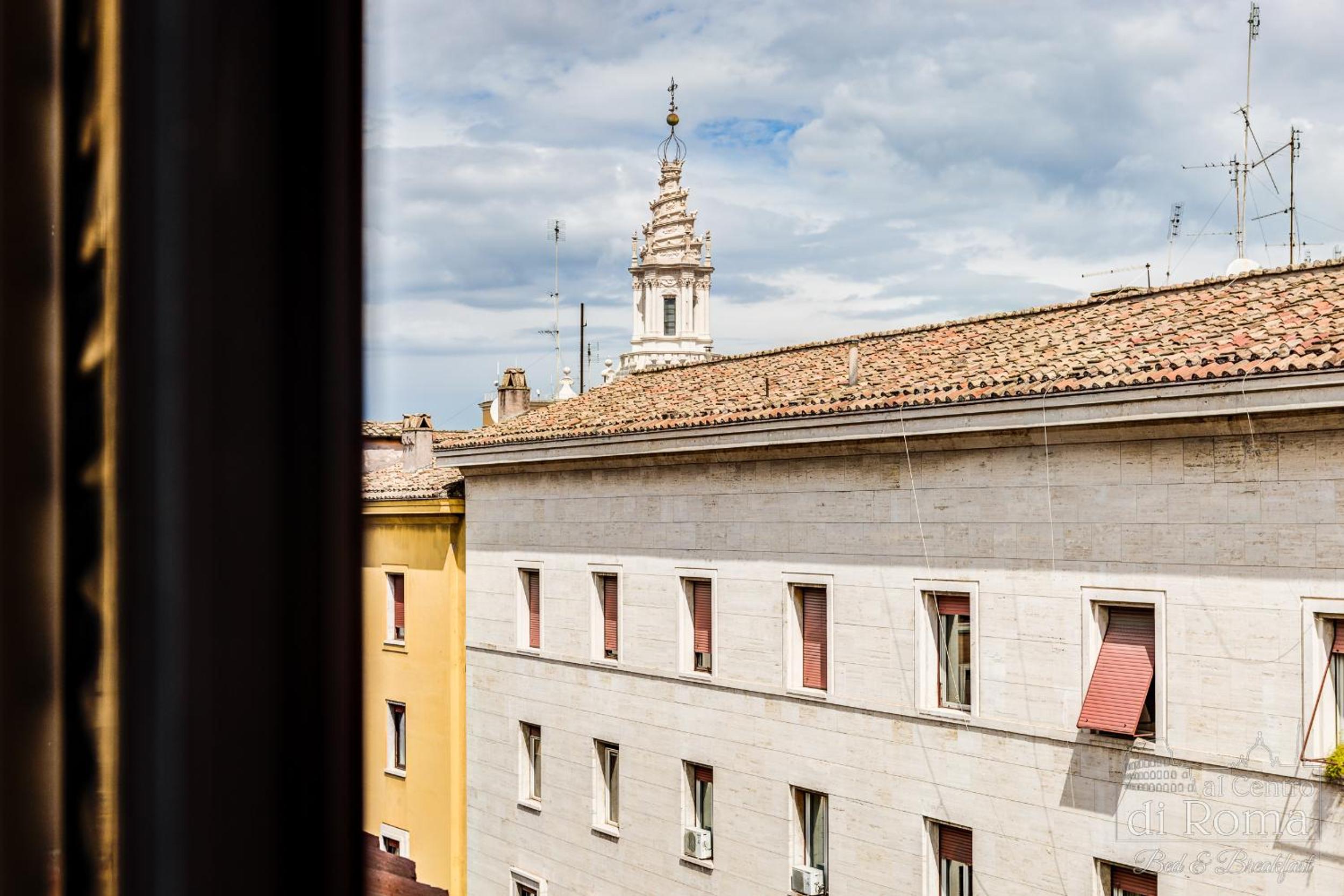 Double room overlooking the Basilica photo 3