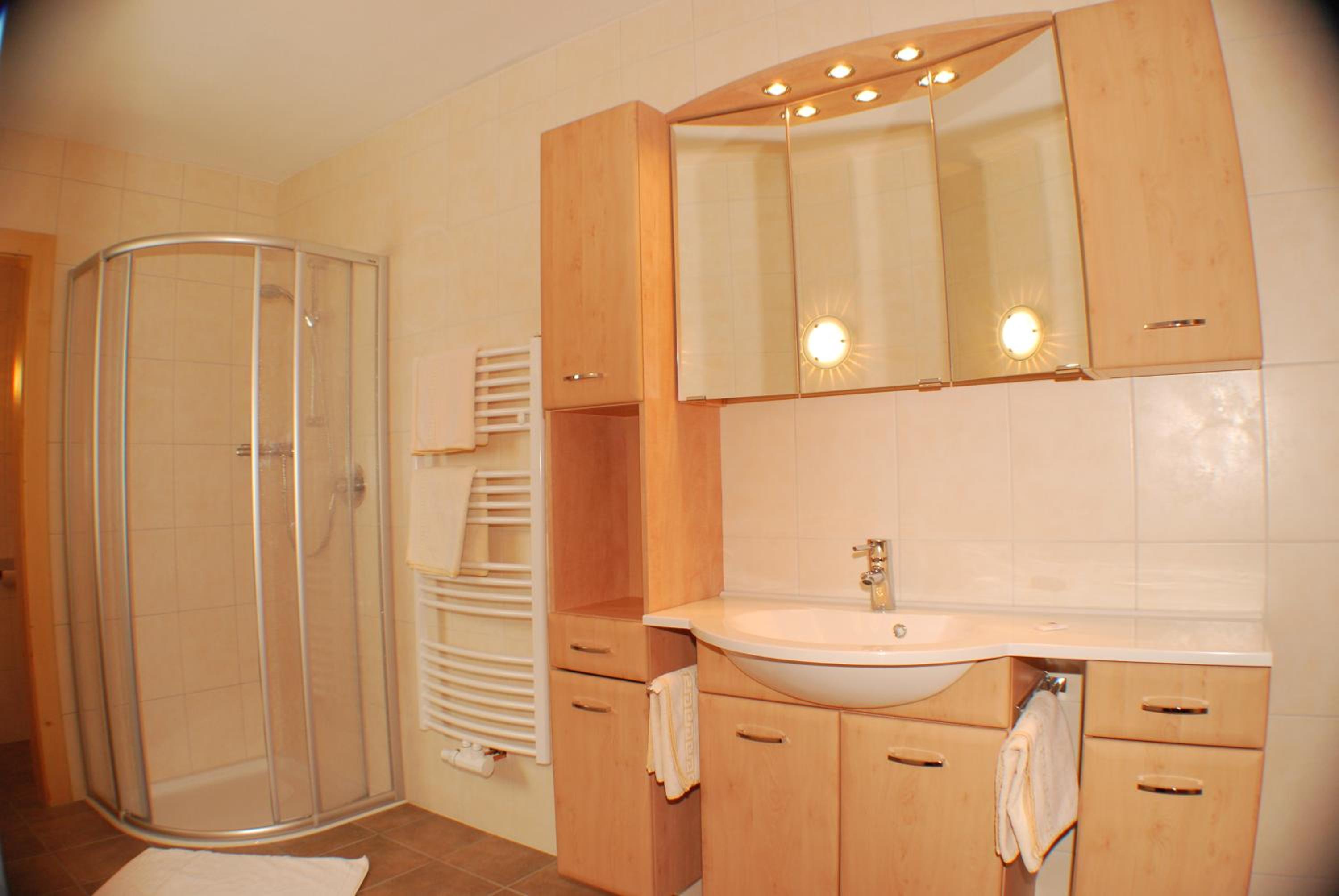 Two-Bedroom Apartment with Balcony photo 2