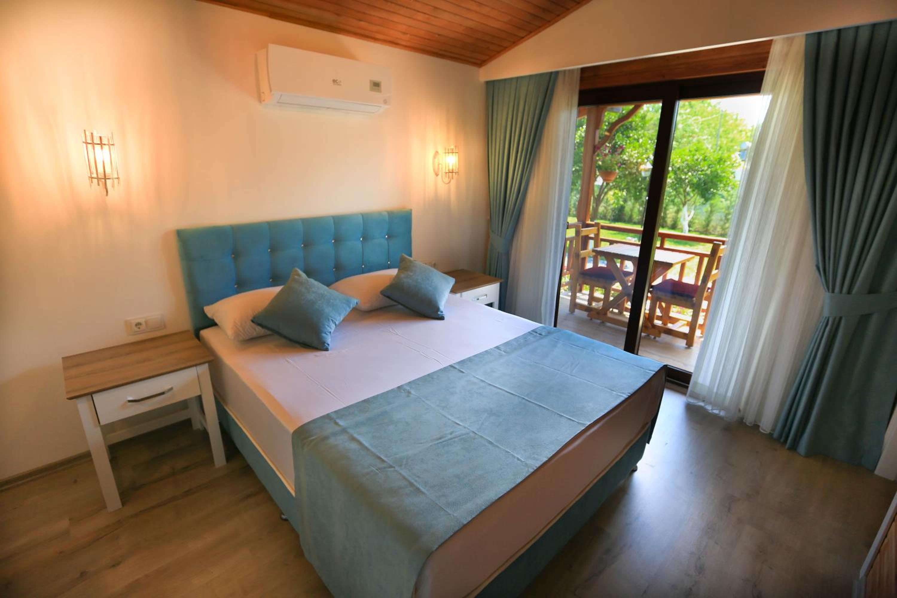 Bungalow Double Room
