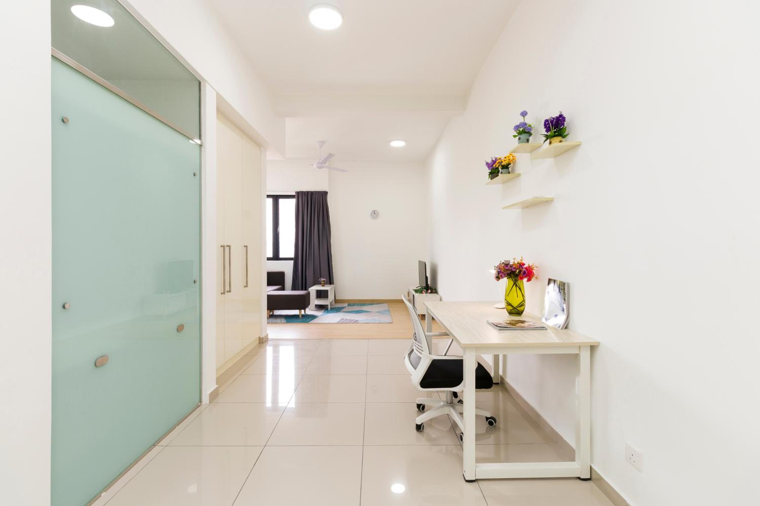 One-Bedroom Apartment - Photo 6
