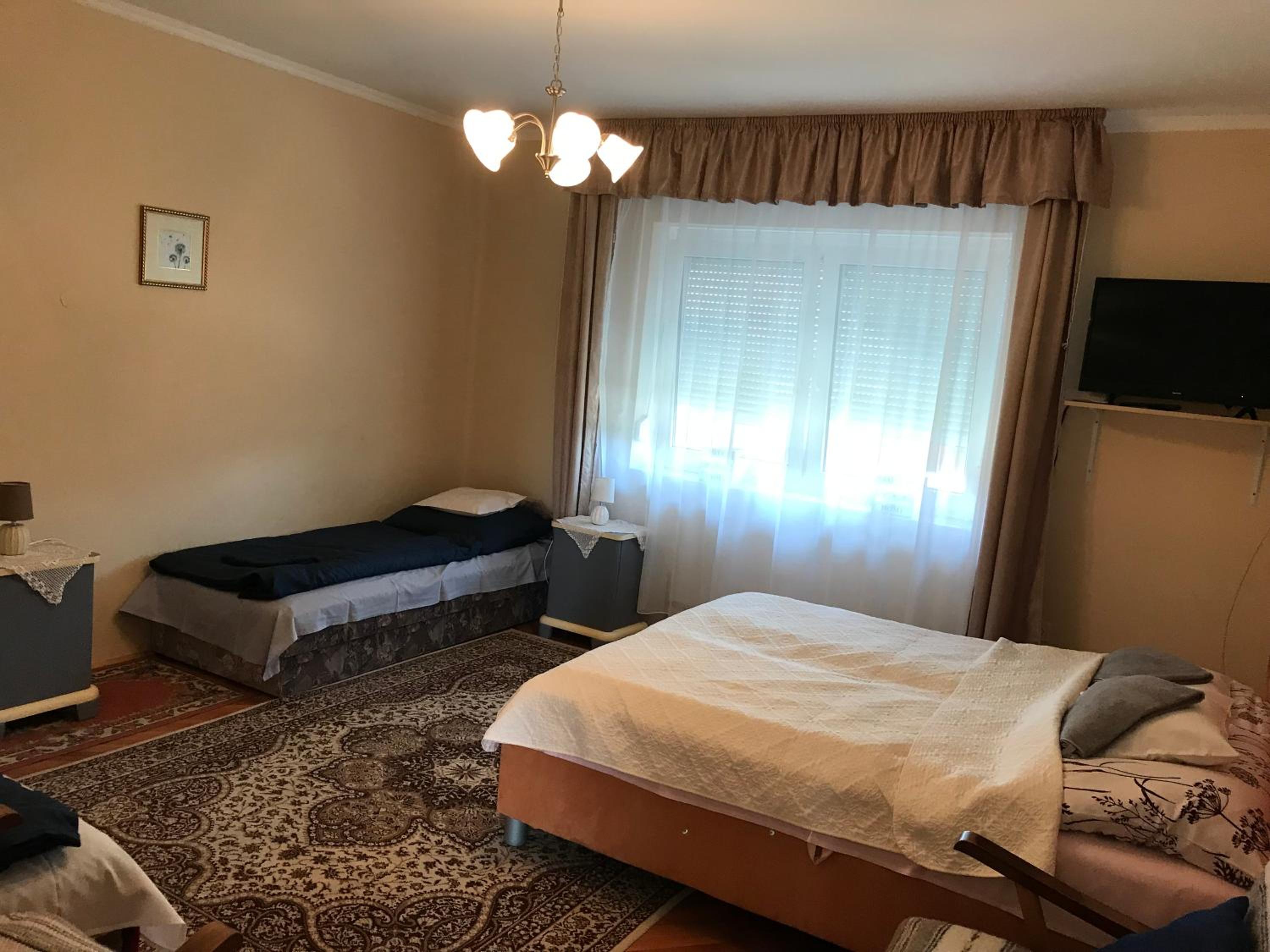 Apartment photo 2