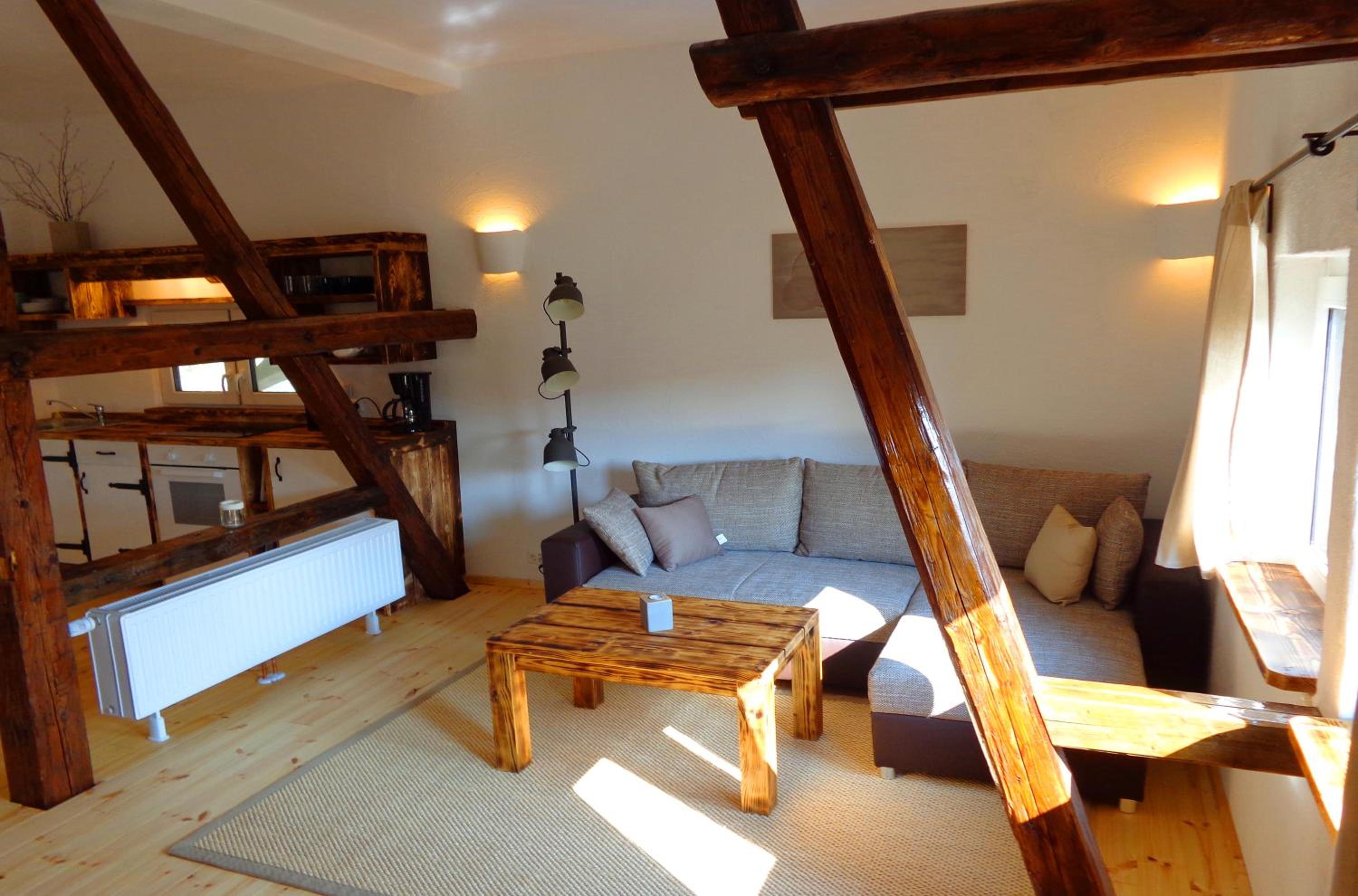 Apartment with Balcony - Photo 20