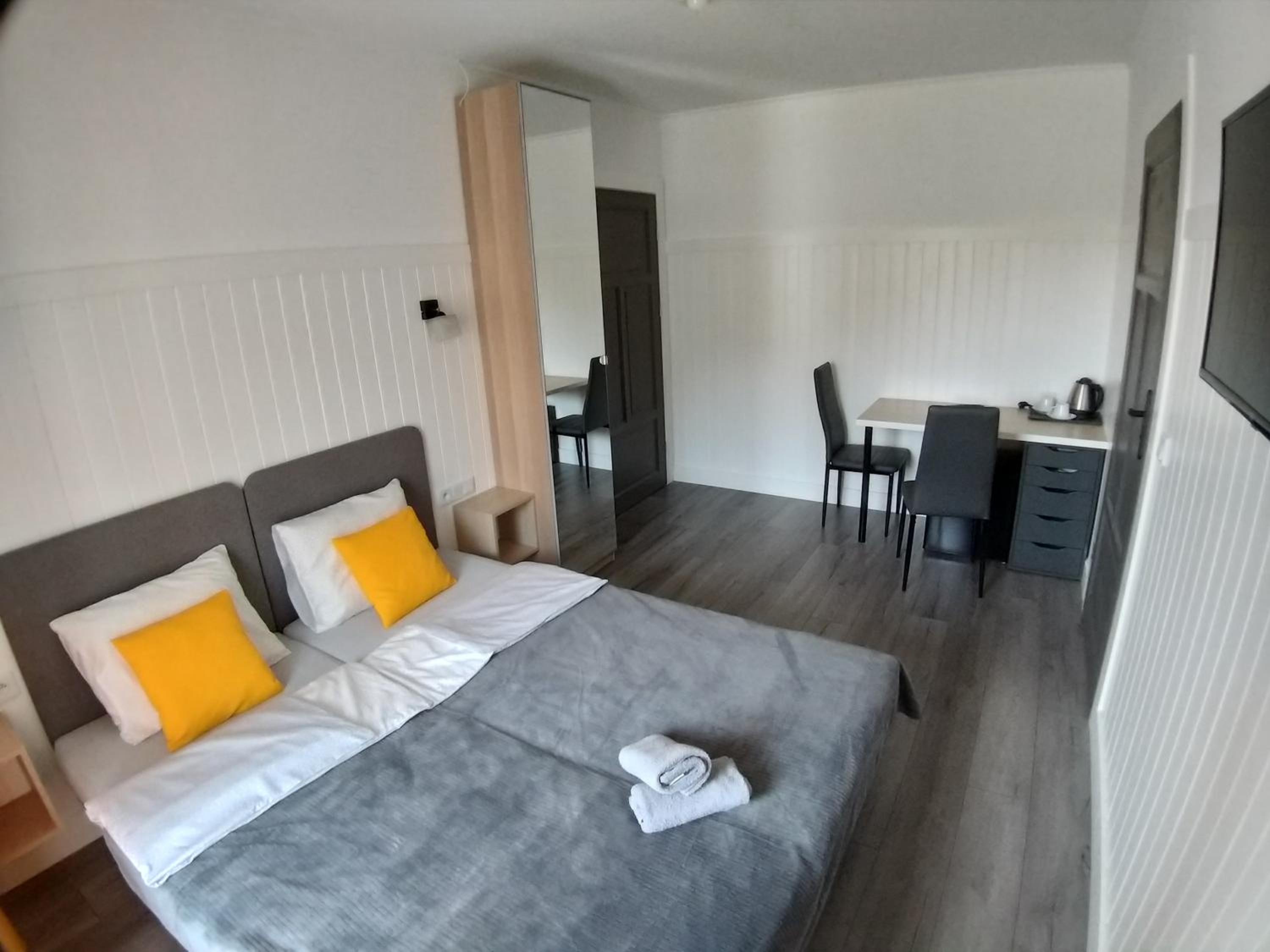 Standard Double or Twin Room with Balcony photo 2
