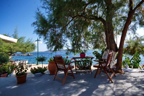 Studio Apartment with Sea View photo 1
