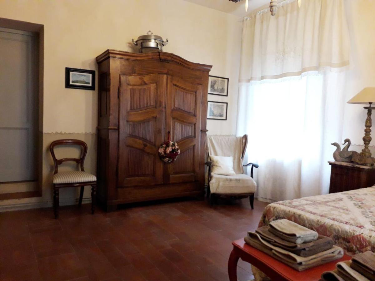 Deluxe Room (2 Adults + 1 Child)
