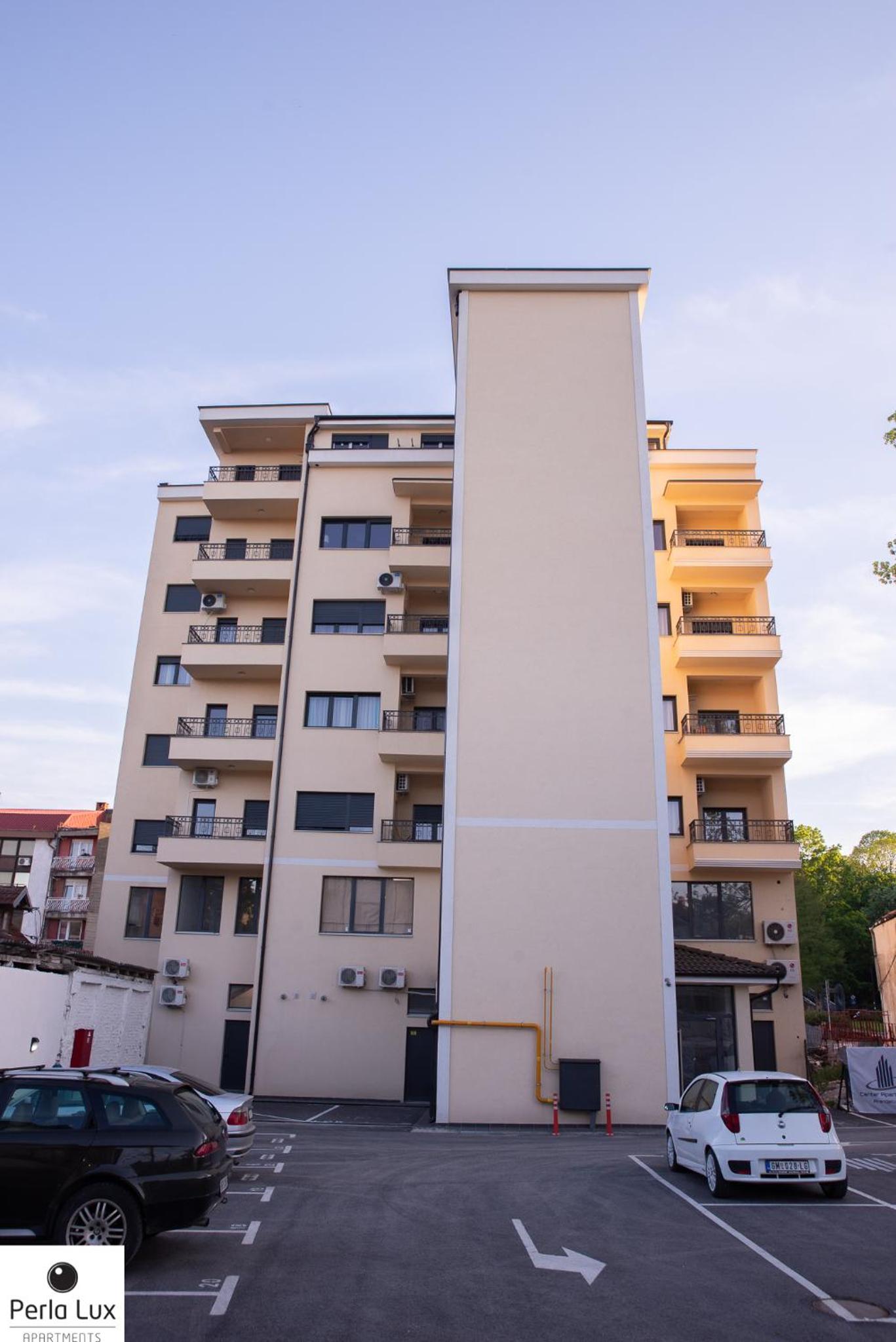 Apartment with Balcony photo 3