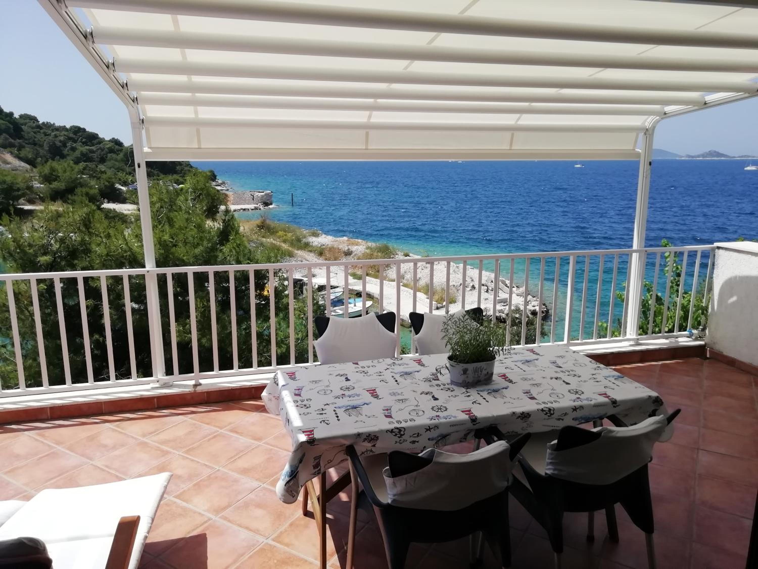 Apartment with Sea View - Photo 17