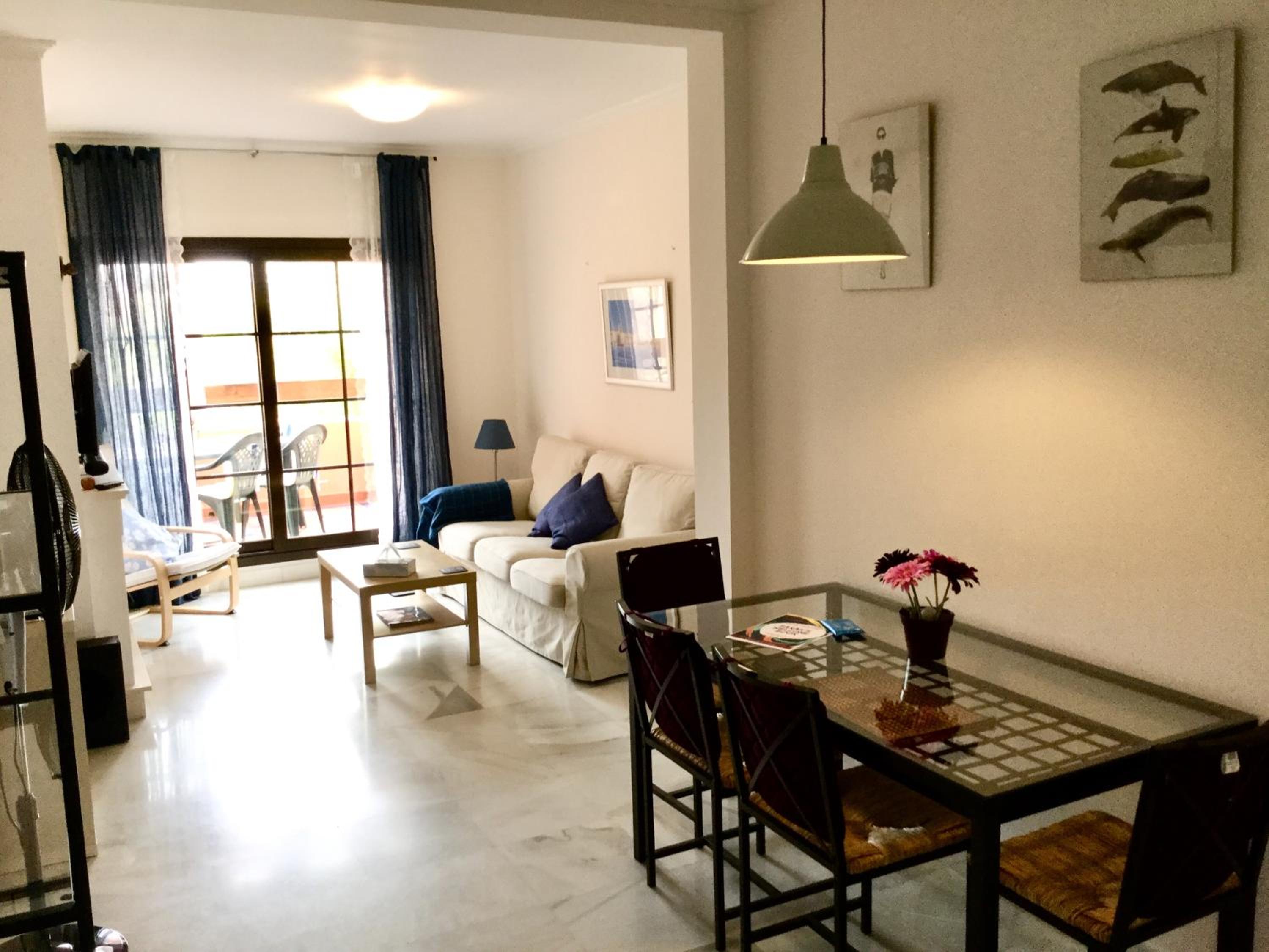 Apartamento de Dos Dormitorios Superior con Vistas a la Piscina