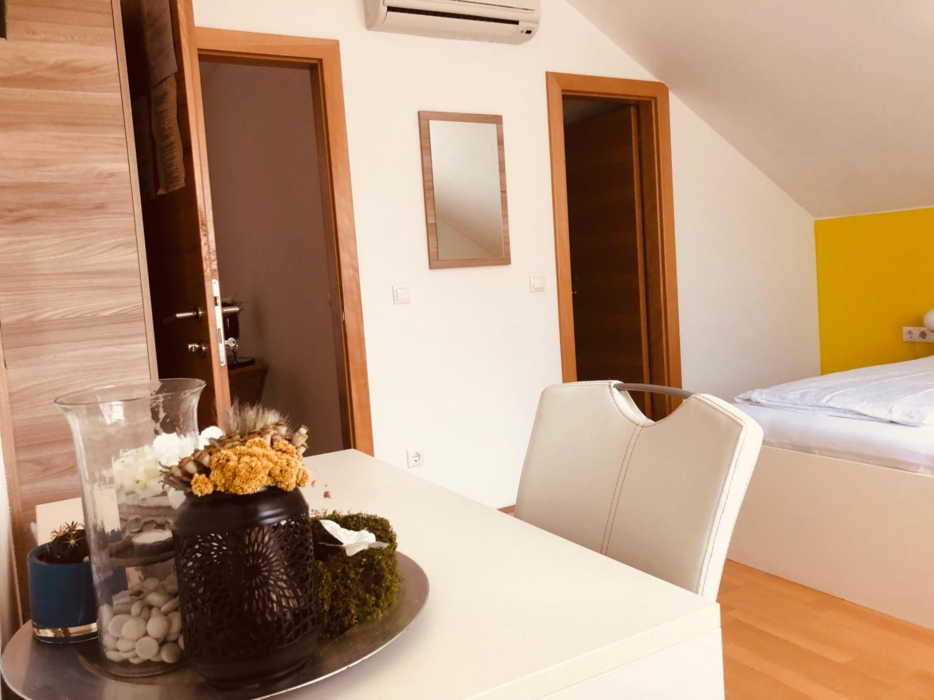 Double Room - Photo 40
