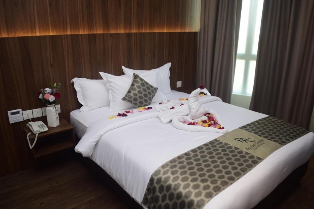 Deluxe Family Room - Photo 3
