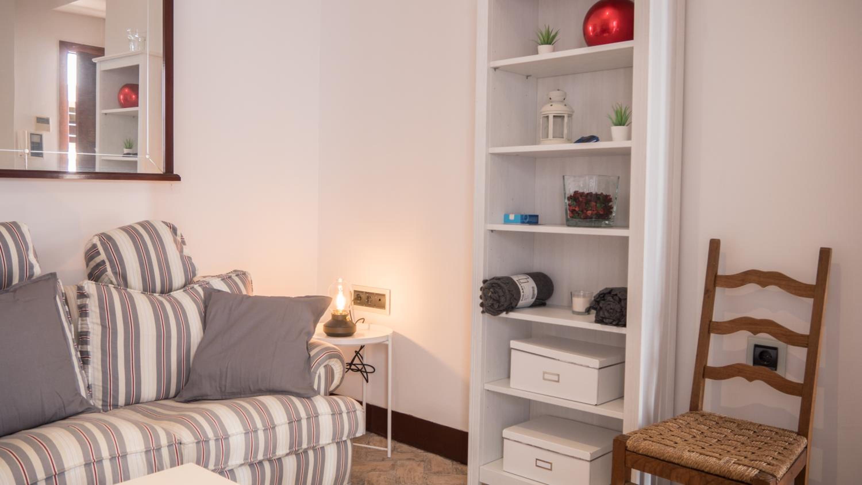 One-Bedroom Apartment - Photo 22