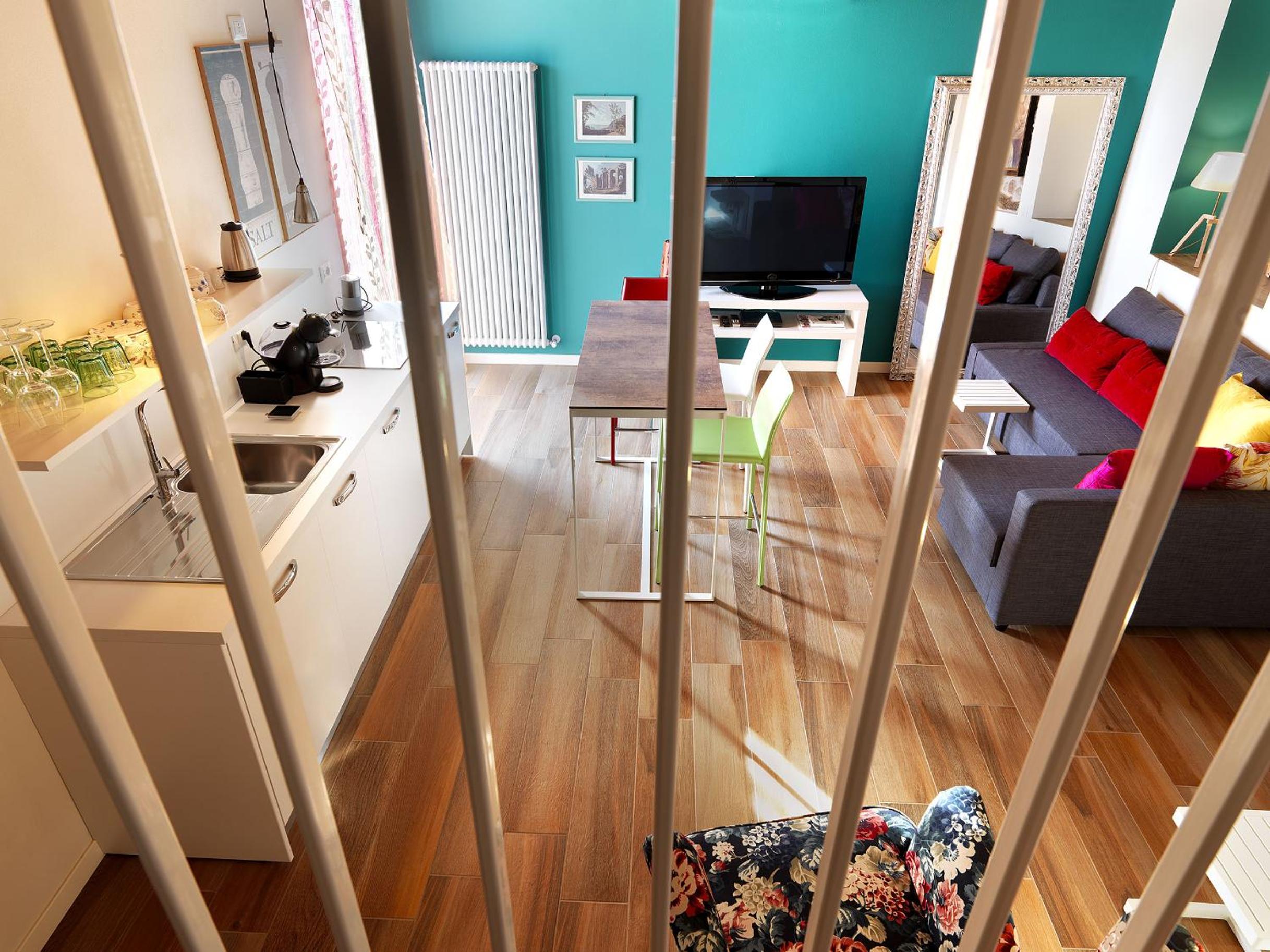 Double Room - Photo 7