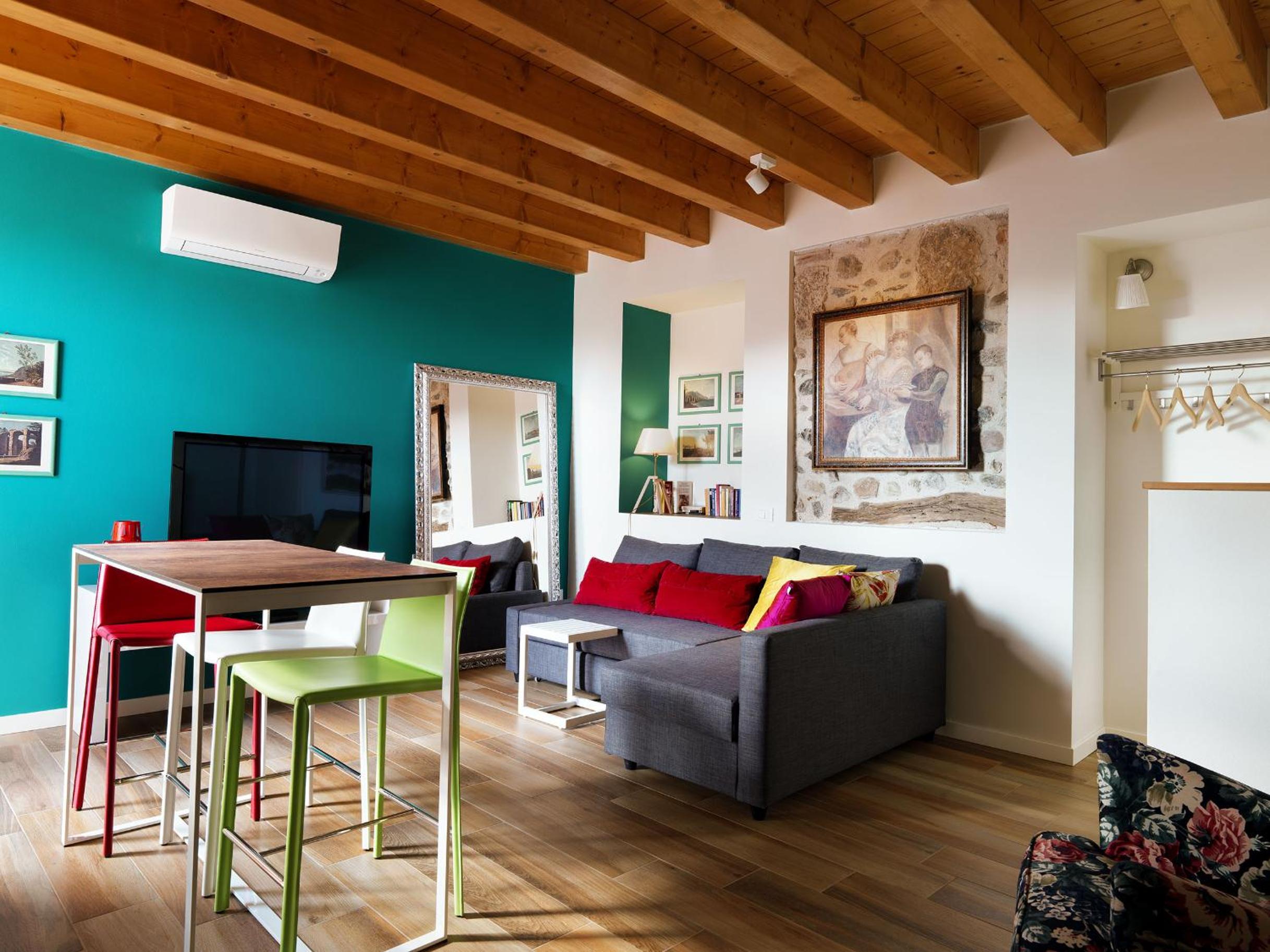 Double Room - Photo 9
