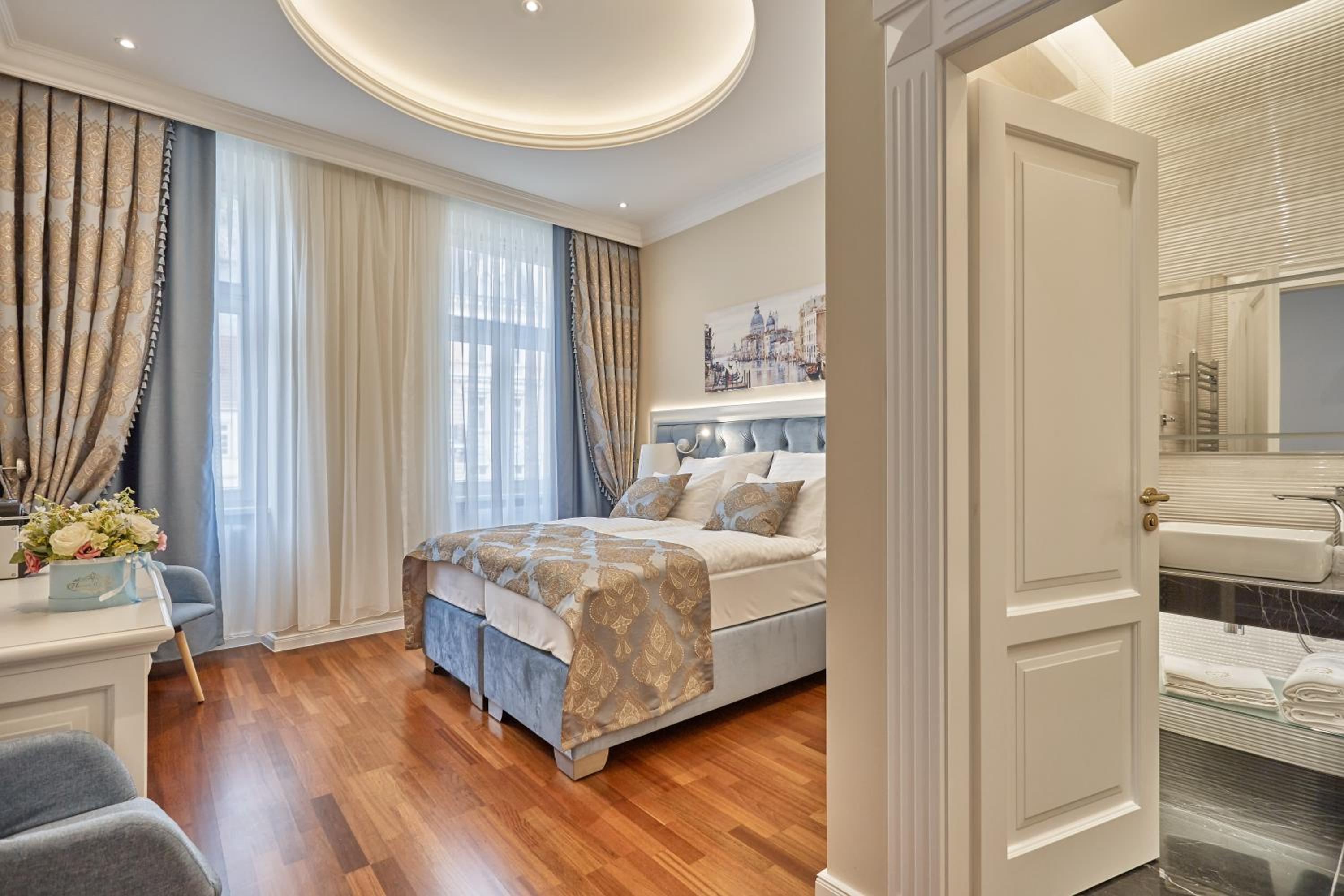 Superior Queen Room - Photo 3