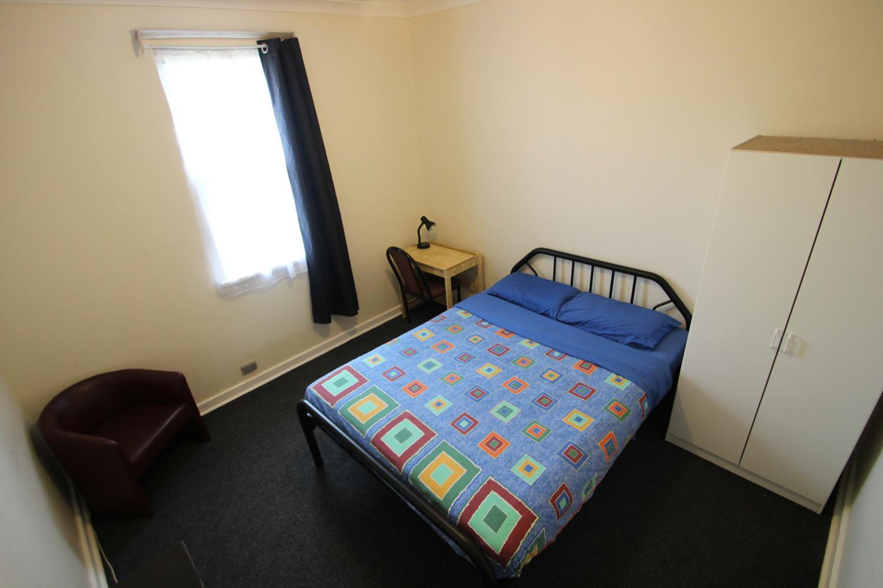 Double Room with Shared Bathroom photo 1