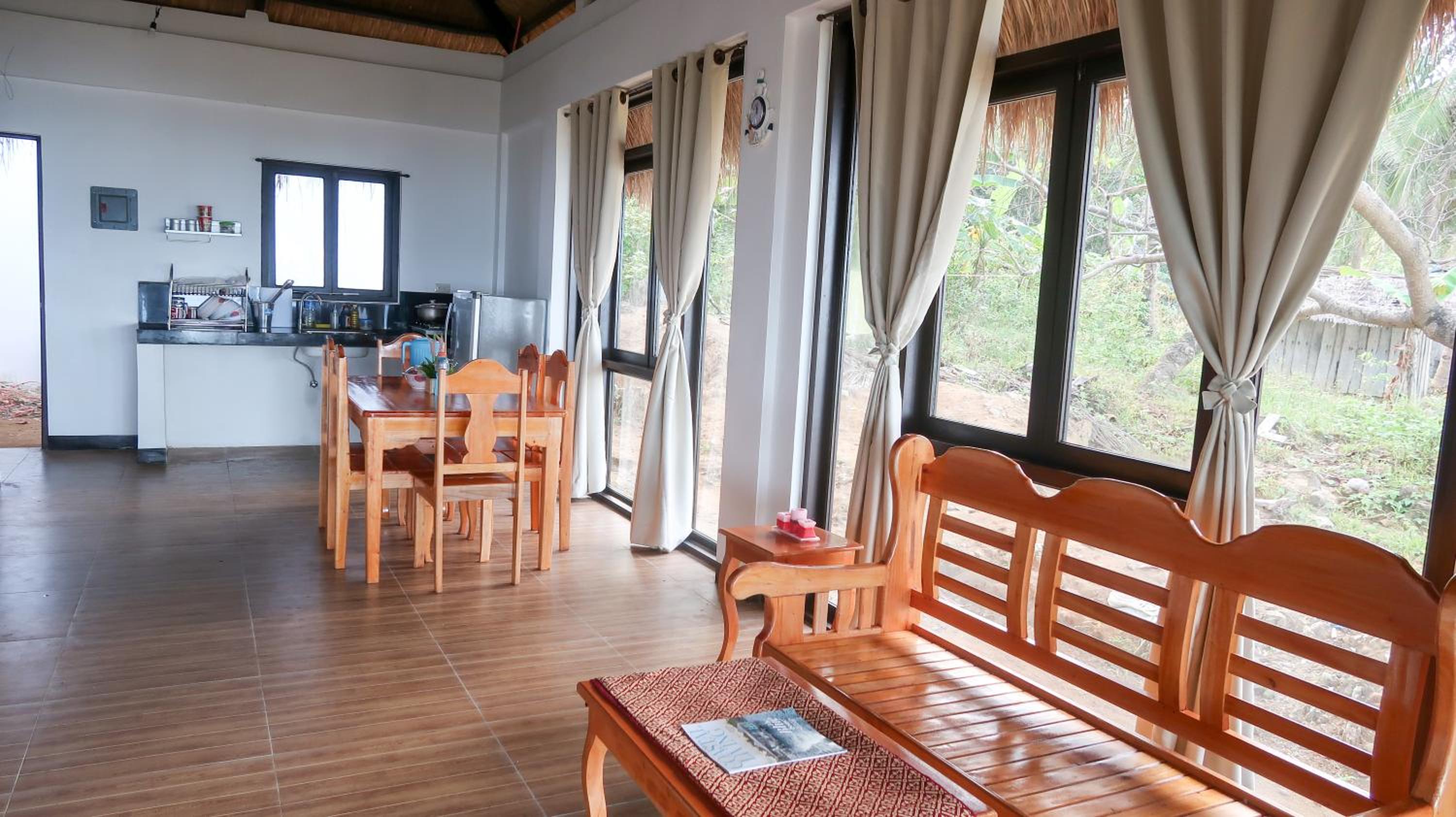 Two-Bedroom Villa - Beach Front - Photo 17