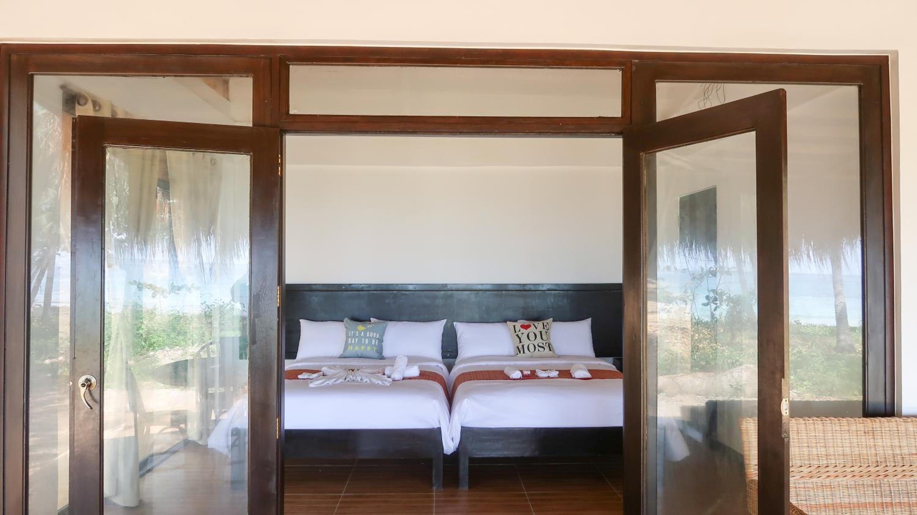 Two-Bedroom Villa - Beach Front - Photo 22