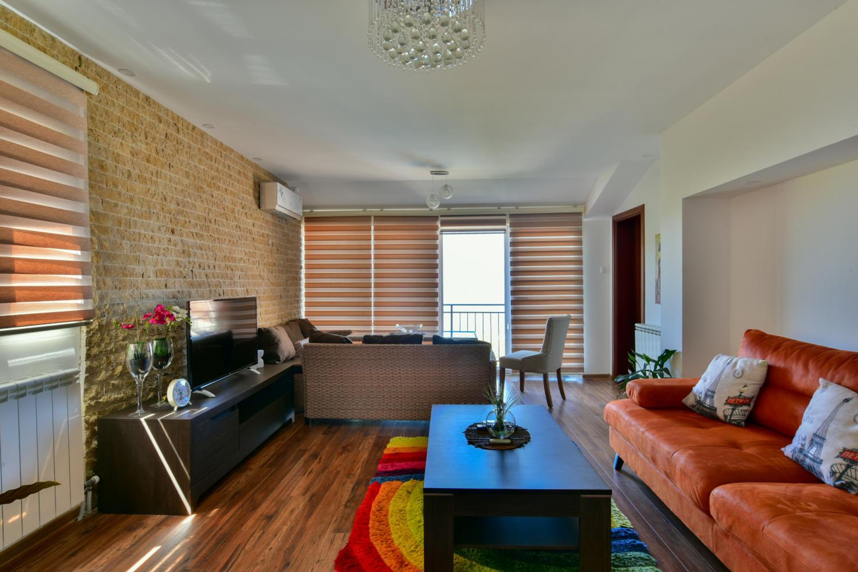 Two-Bedroom Apartment with Sea View - Photo 9