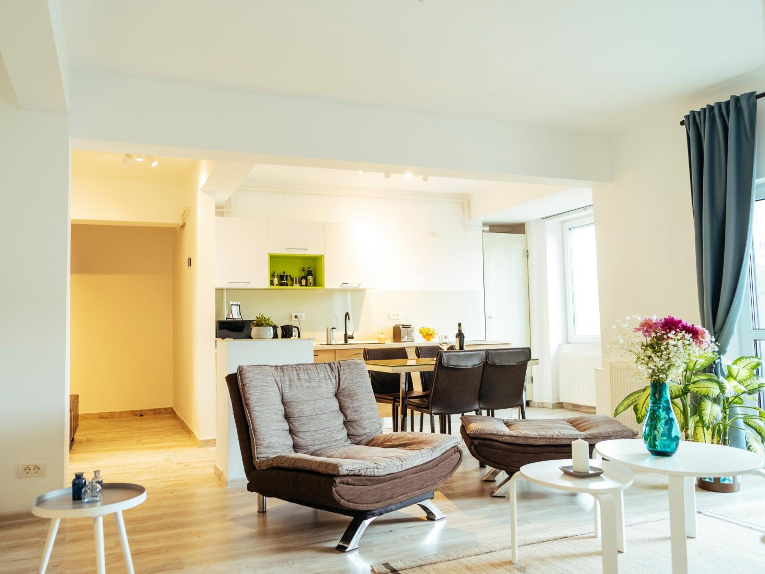 One-Bedroom Apartment - Photo 36