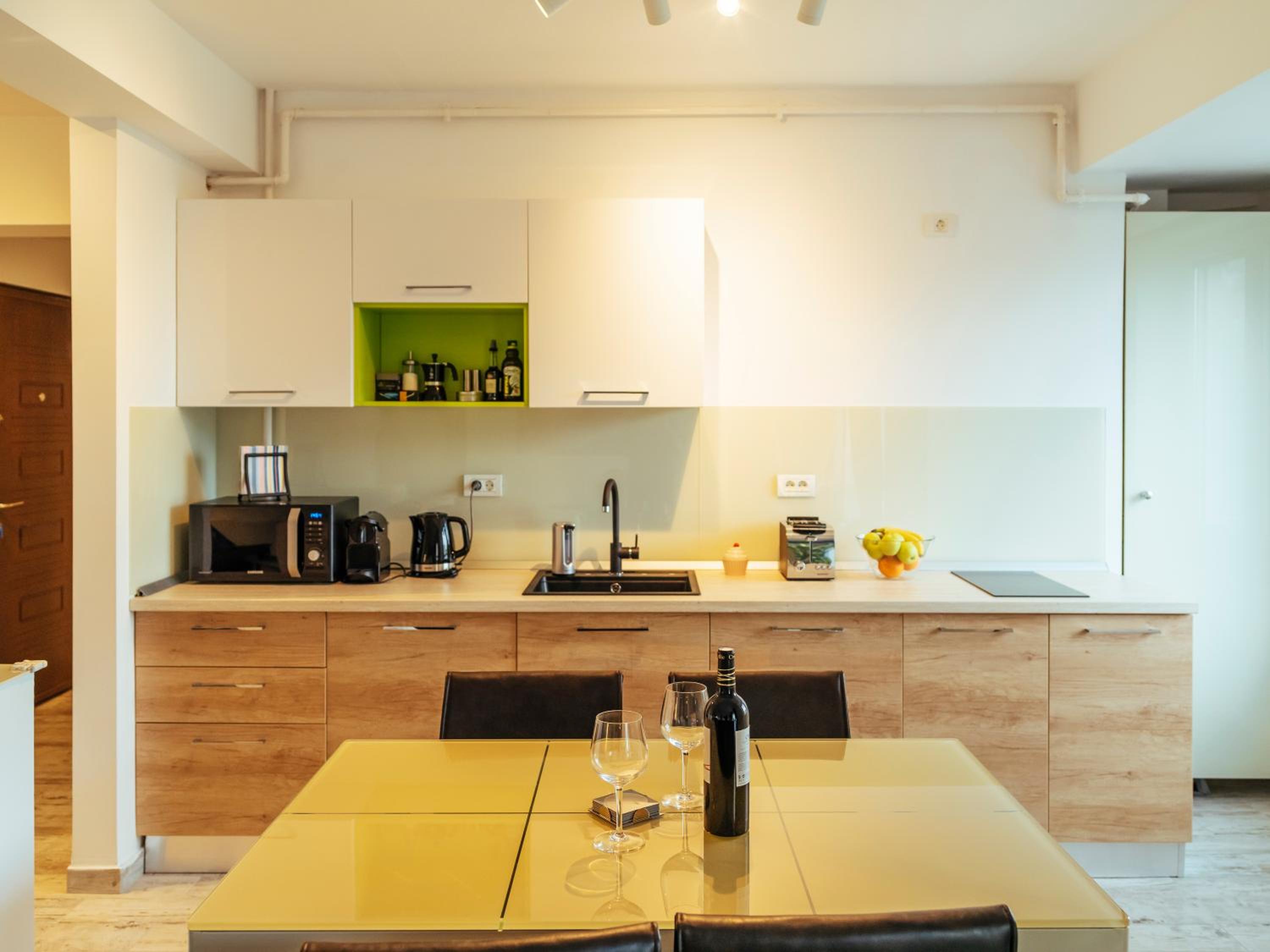 One-Bedroom Apartment - Photo 32