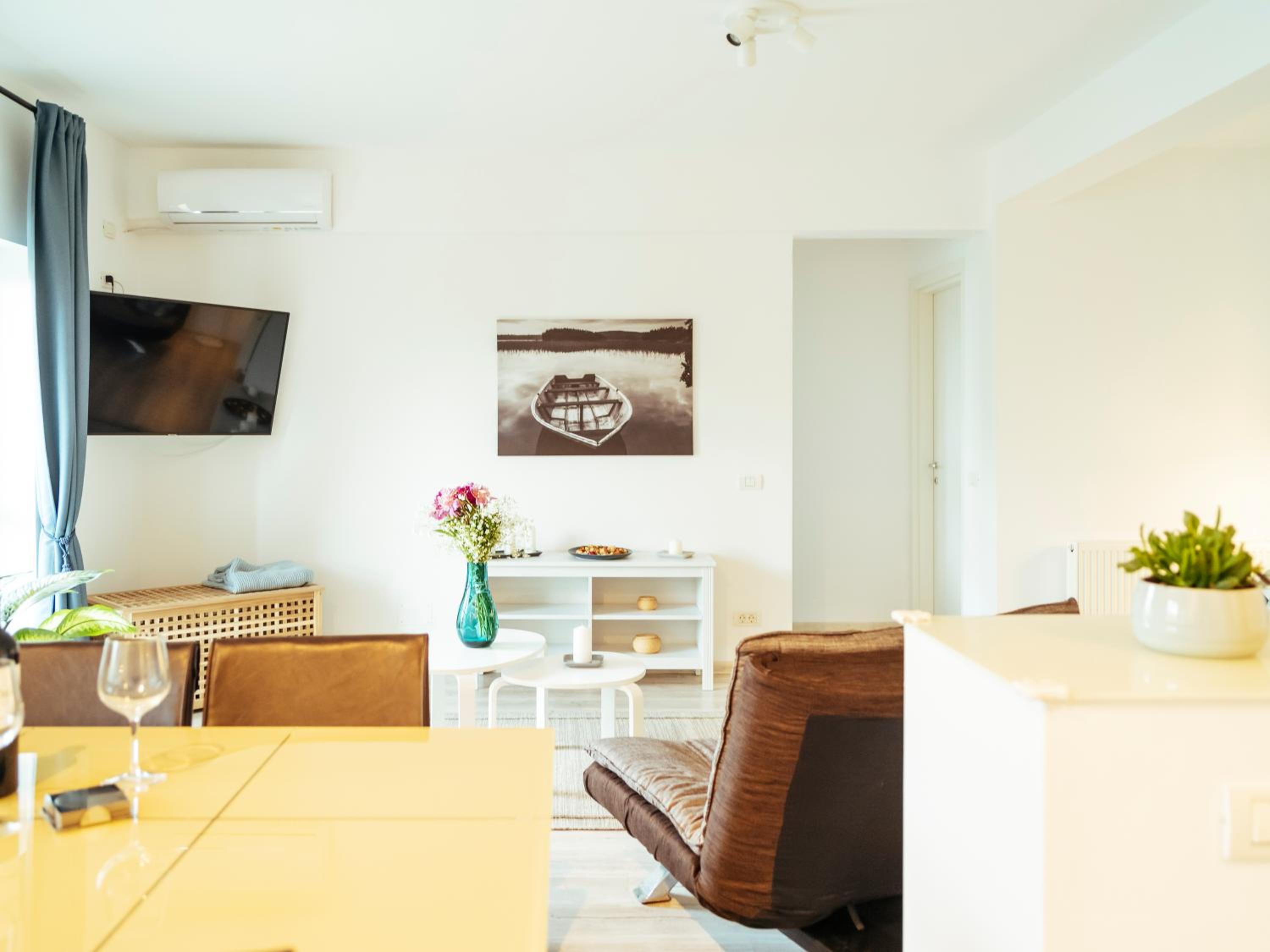 One-Bedroom Apartment - Photo 64
