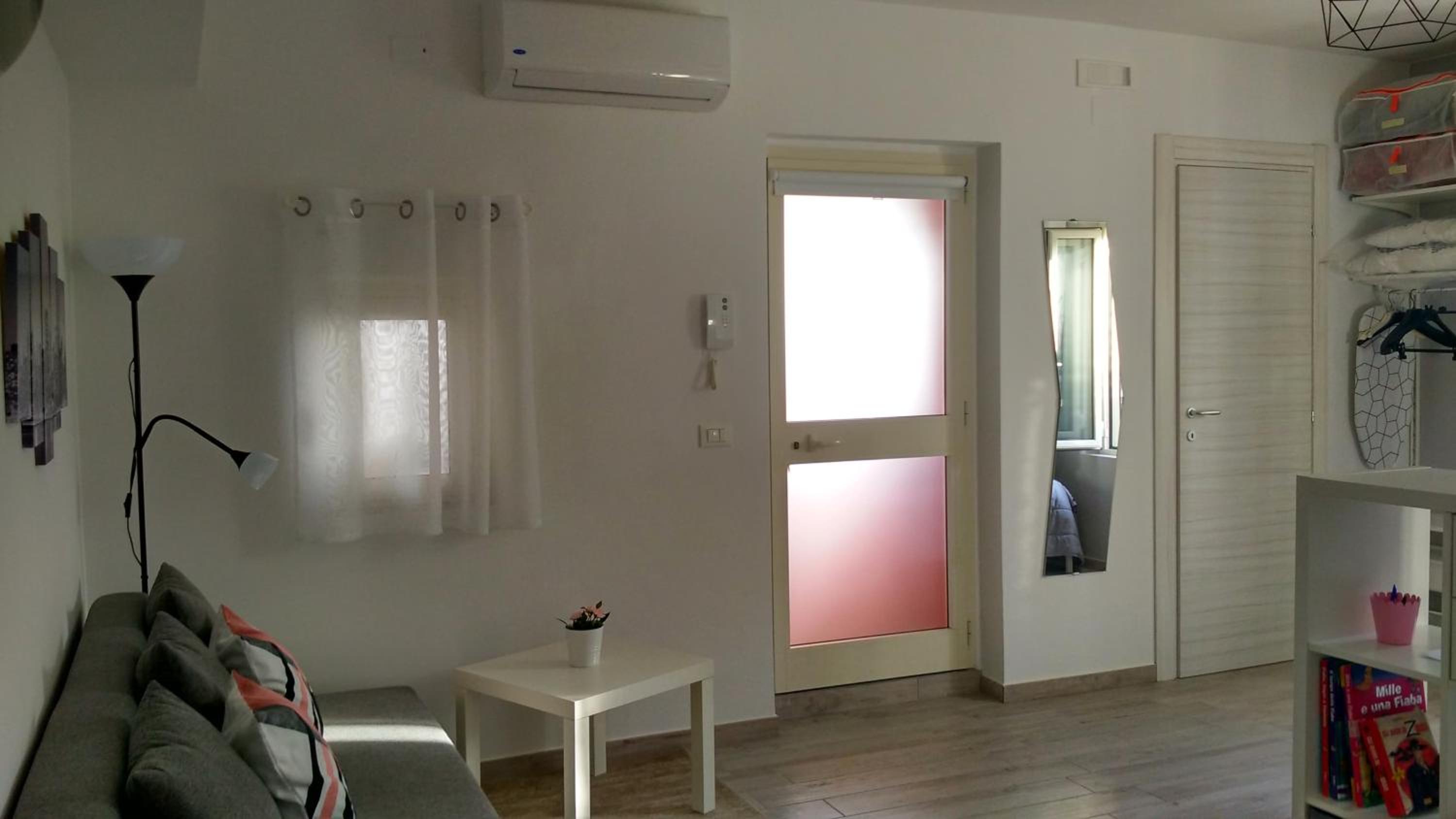 Studio Apartment - Photo 6