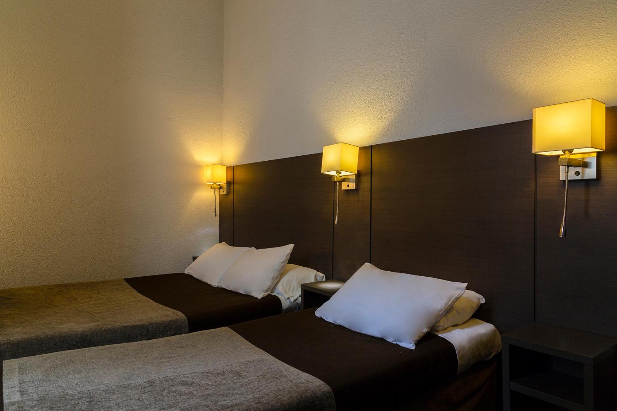 Triple Room - Photo 1