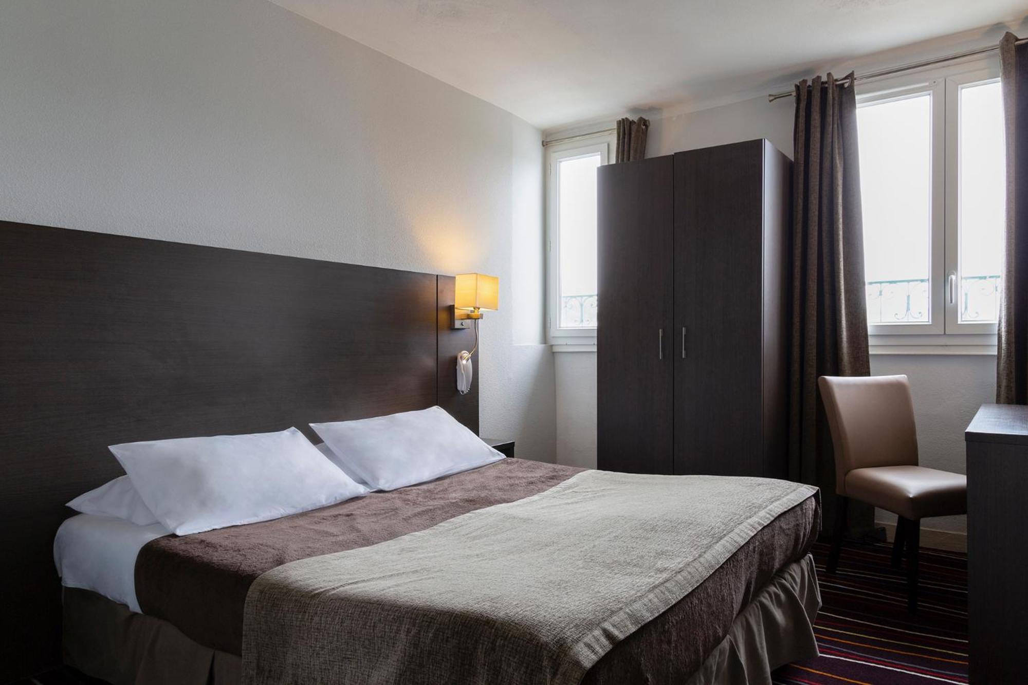 Standard Double Room - Photo 1