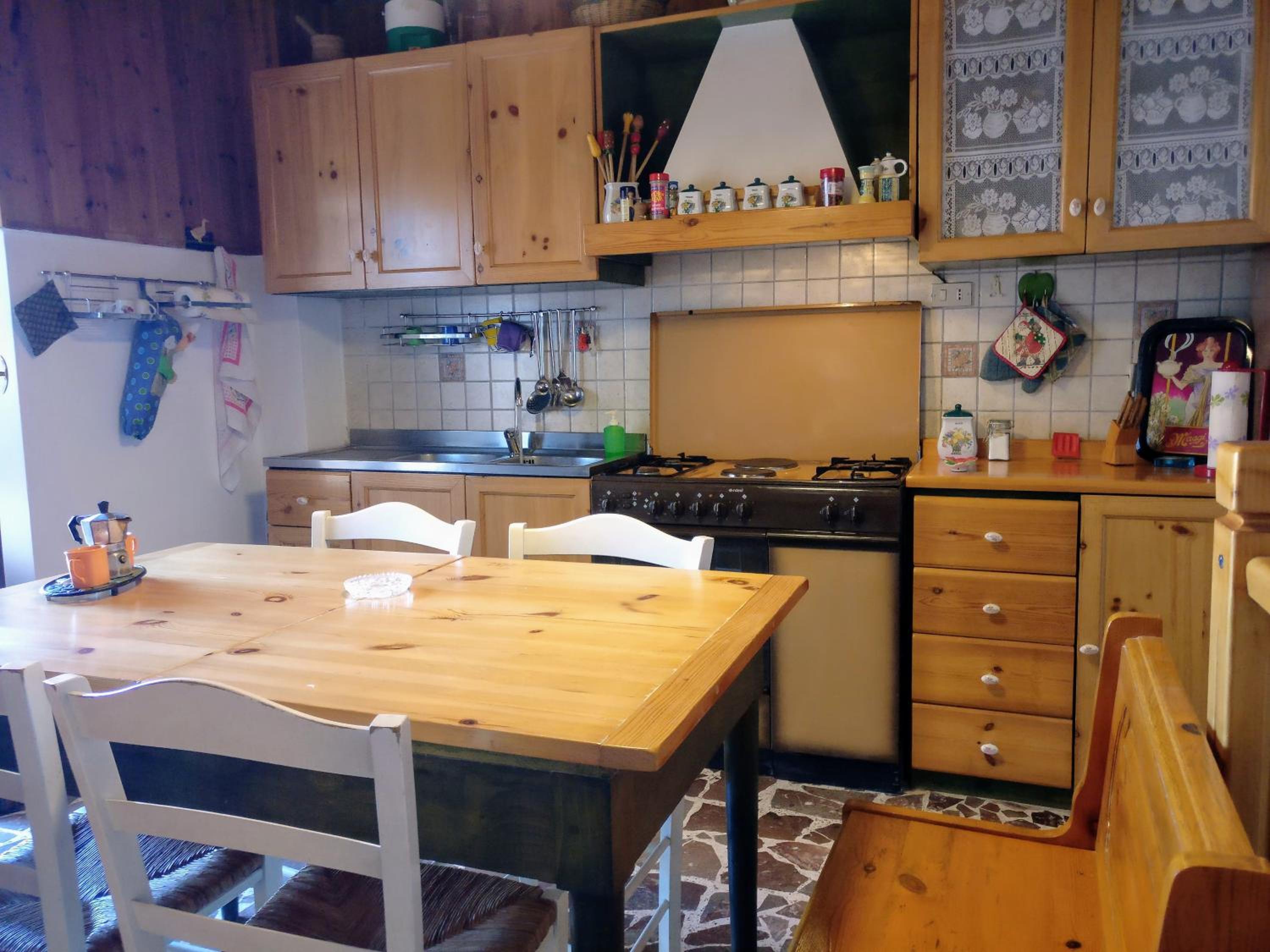Two-Bedroom House - Photo 10