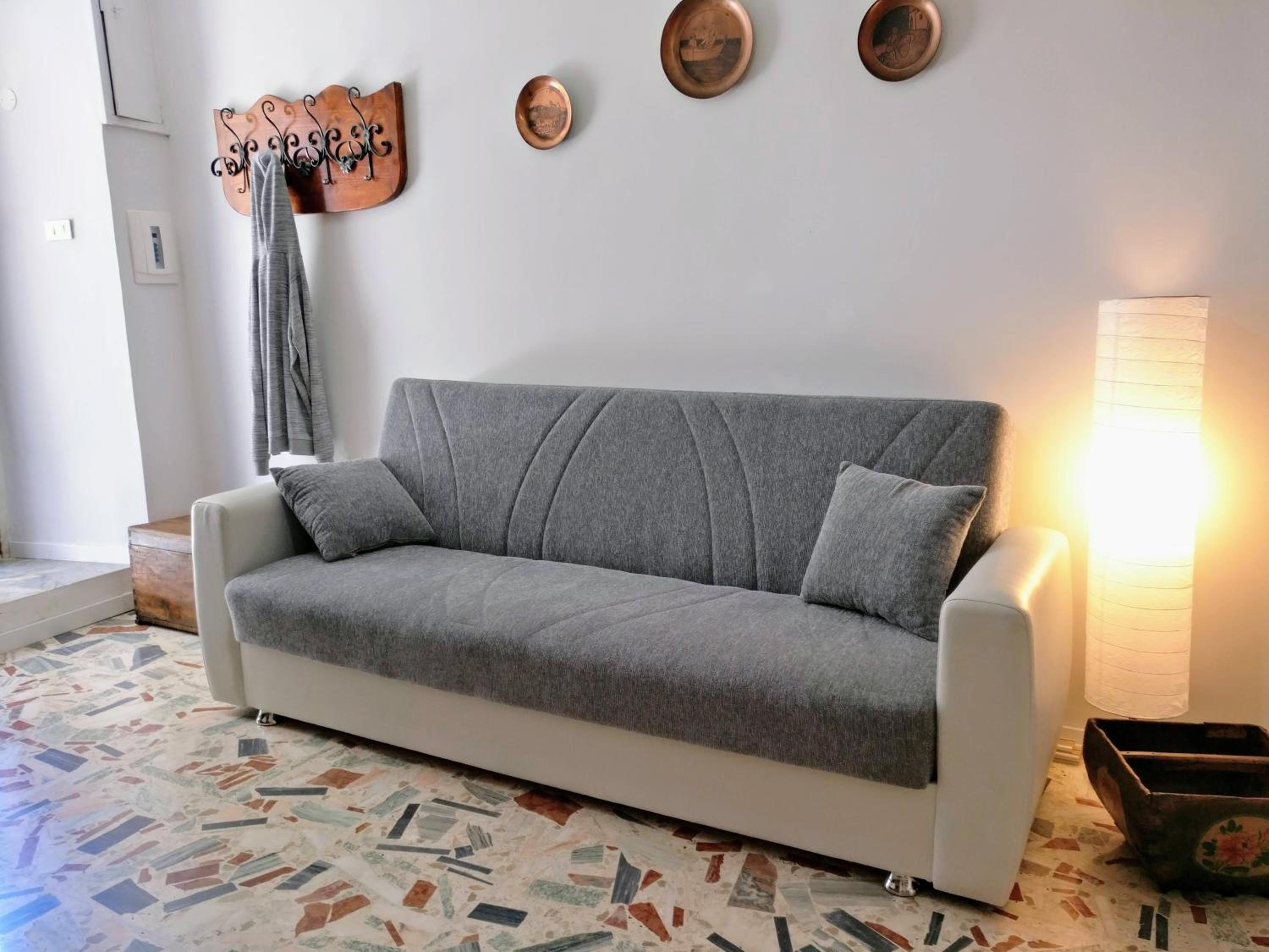 Two-Bedroom House - Photo 17
