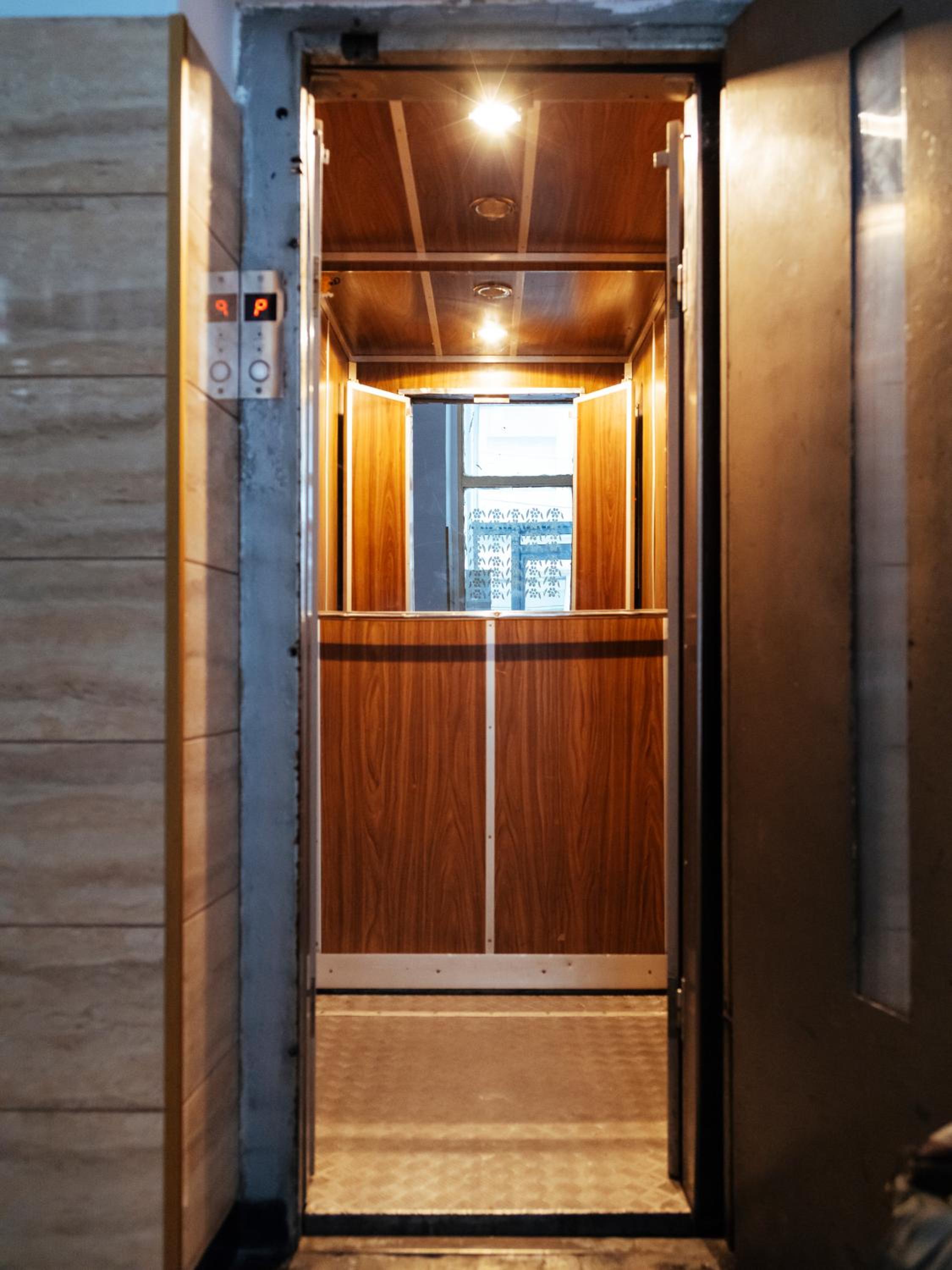 One-Bedroom Apartment - Photo 7