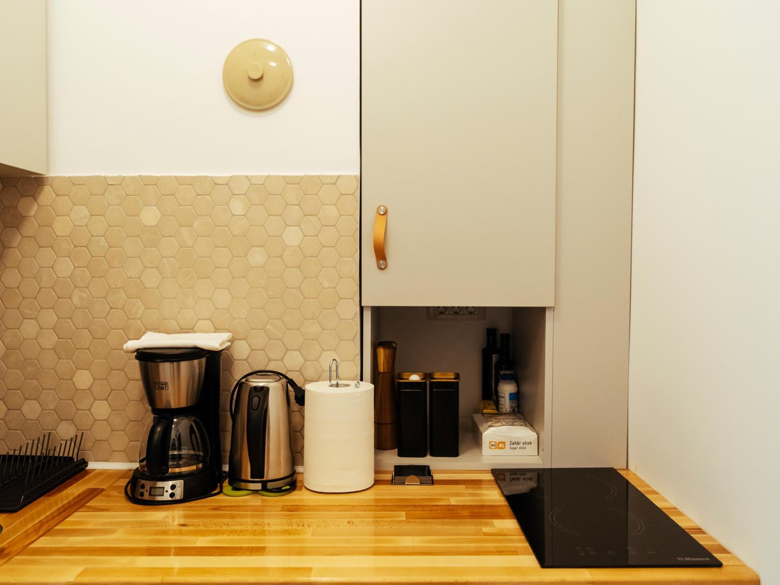 One-Bedroom Apartment - Photo 15