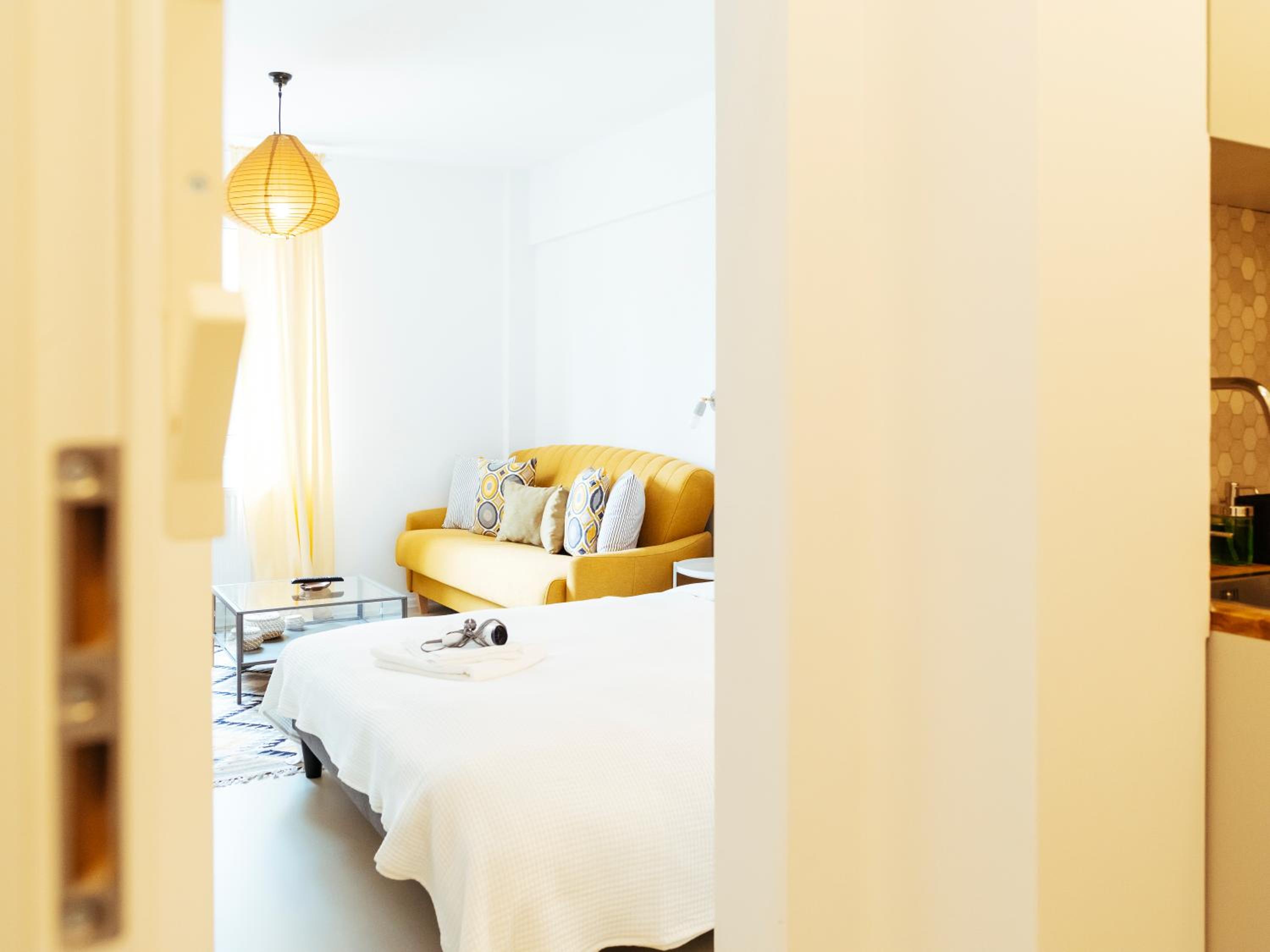 One-Bedroom Apartment - Photo 17