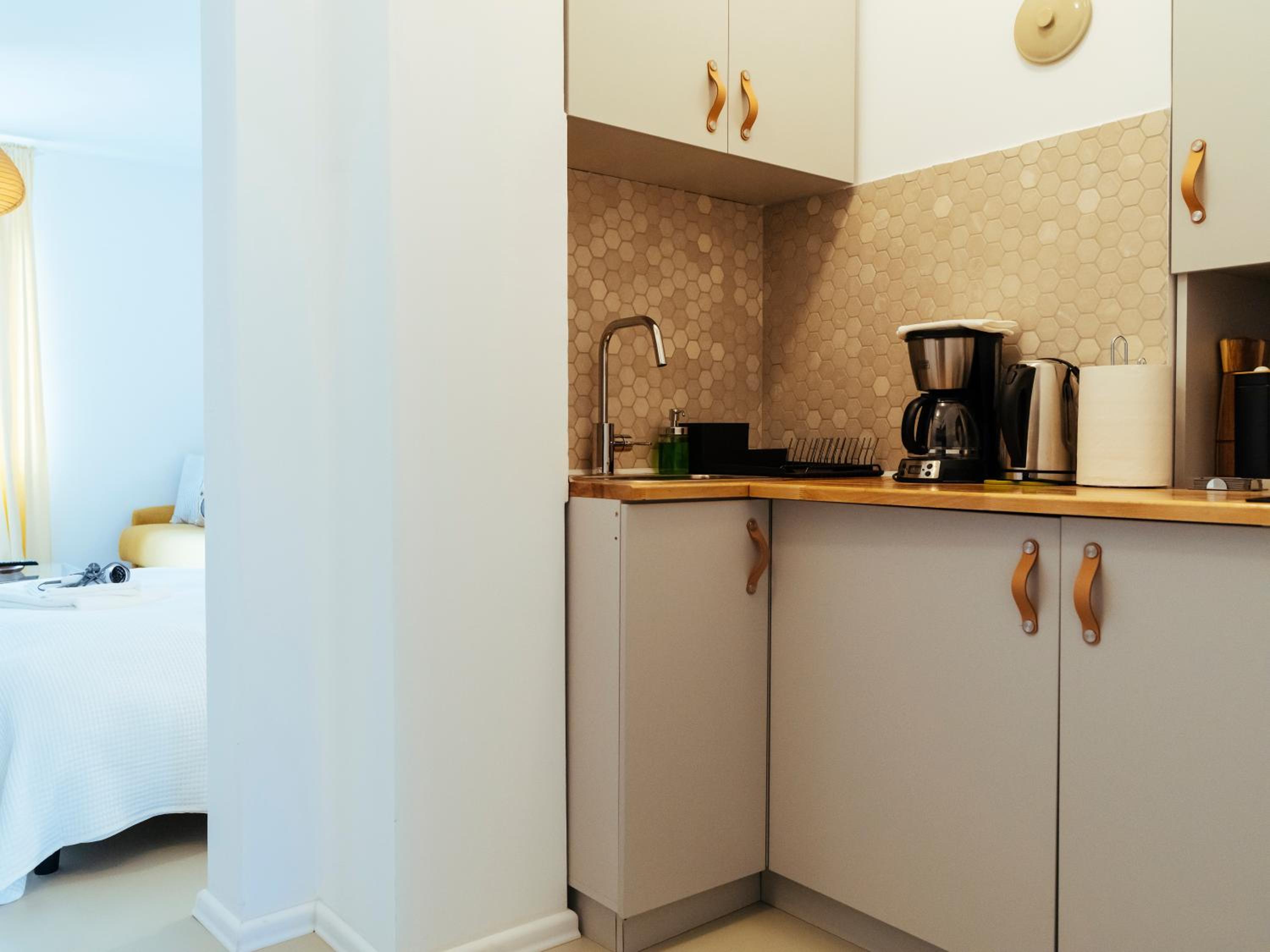 One-Bedroom Apartment - Photo 21