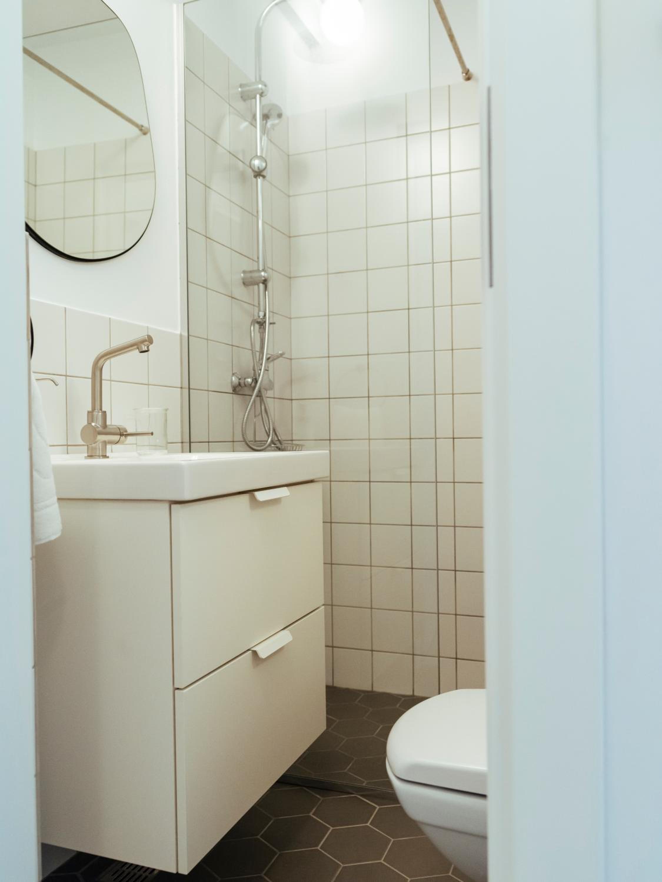 One-Bedroom Apartment - Photo 24