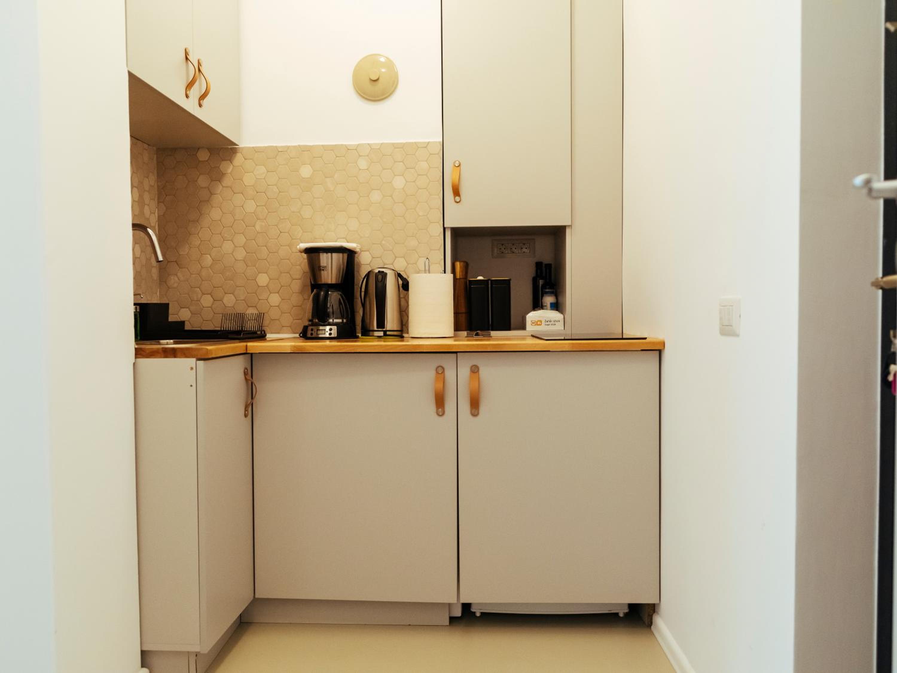 One-Bedroom Apartment - Photo 36