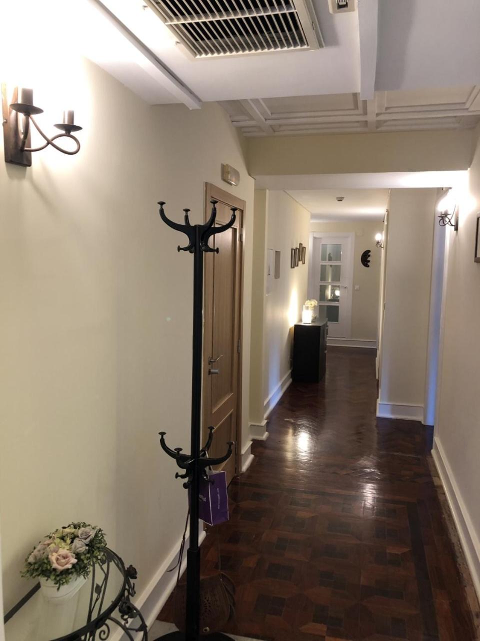 Apartment photo 2
