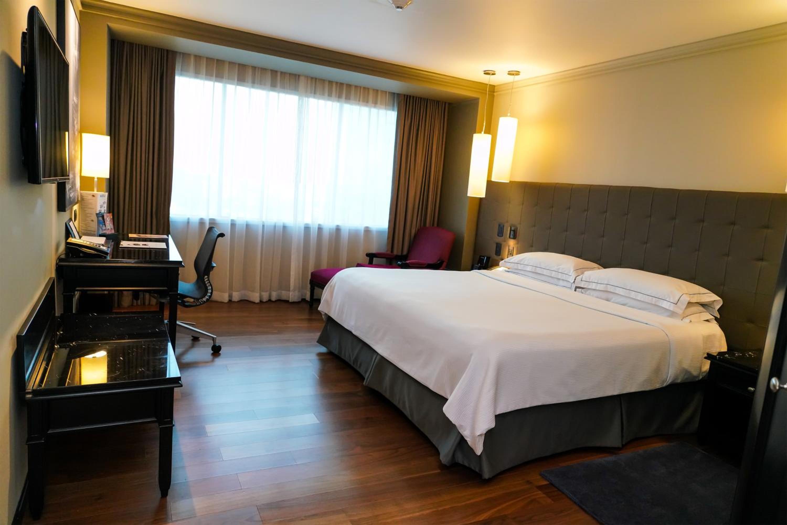 Superior room premium level thumbnail 5
