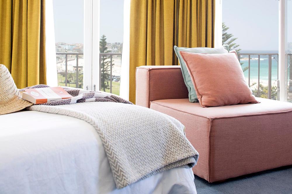 Beach Front Corner King Room photo 3