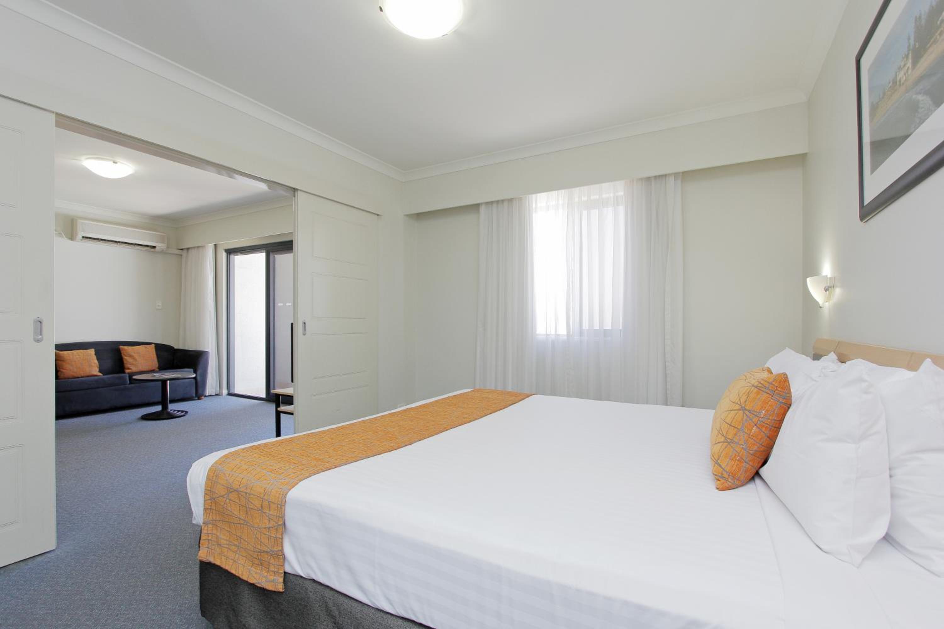 One-Bedroom Spa Apartment Resort View - Photo 2