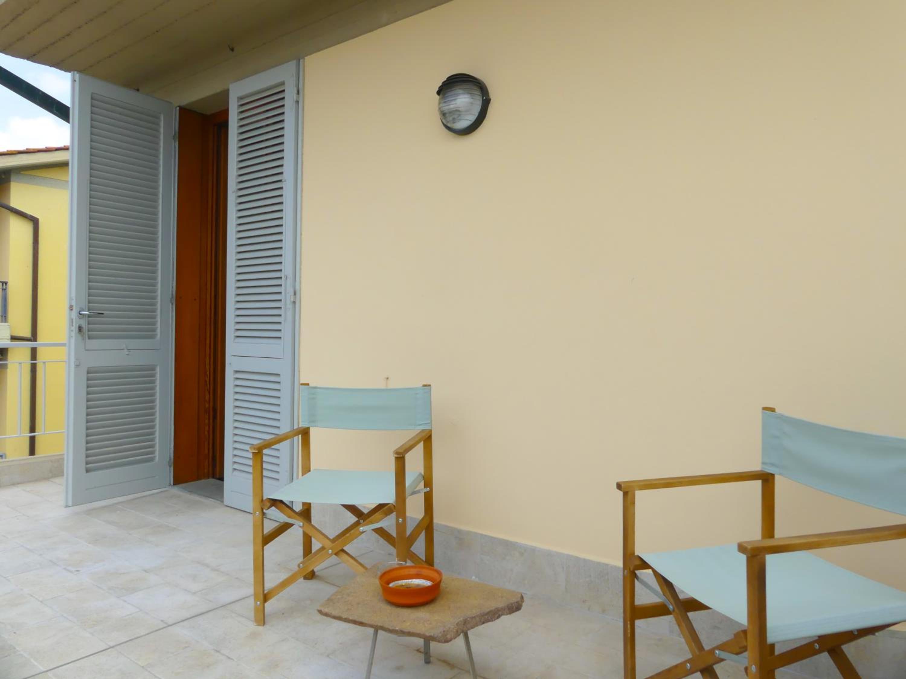 Junior Suite with Balcony - Photo 7