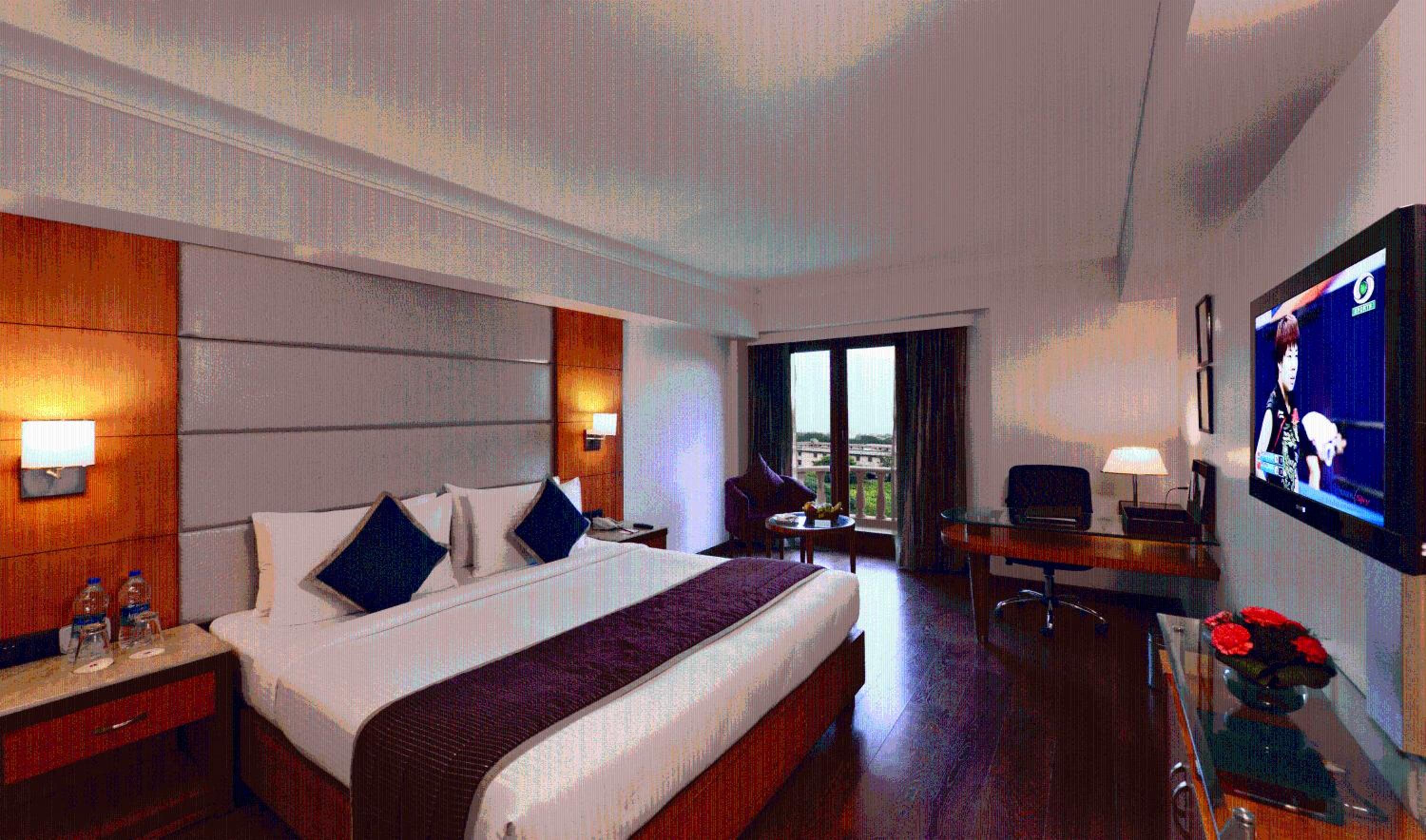 Pavilion Room - Photo 1